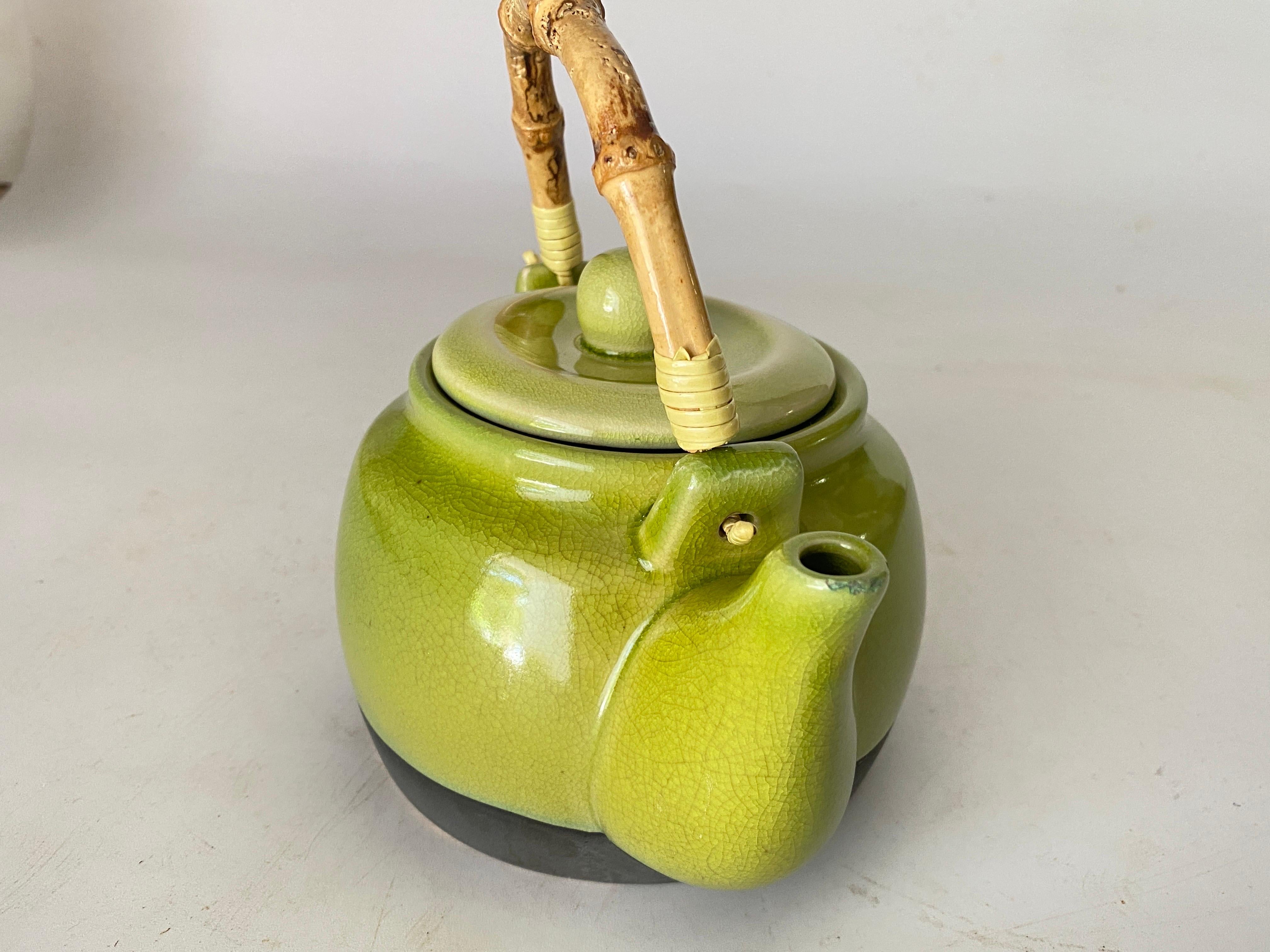 Crakeled Ceramic Tea Pot Attributed Green Color 20 th Century France In Good Condition For Sale In Auribeau sur Siagne, FR