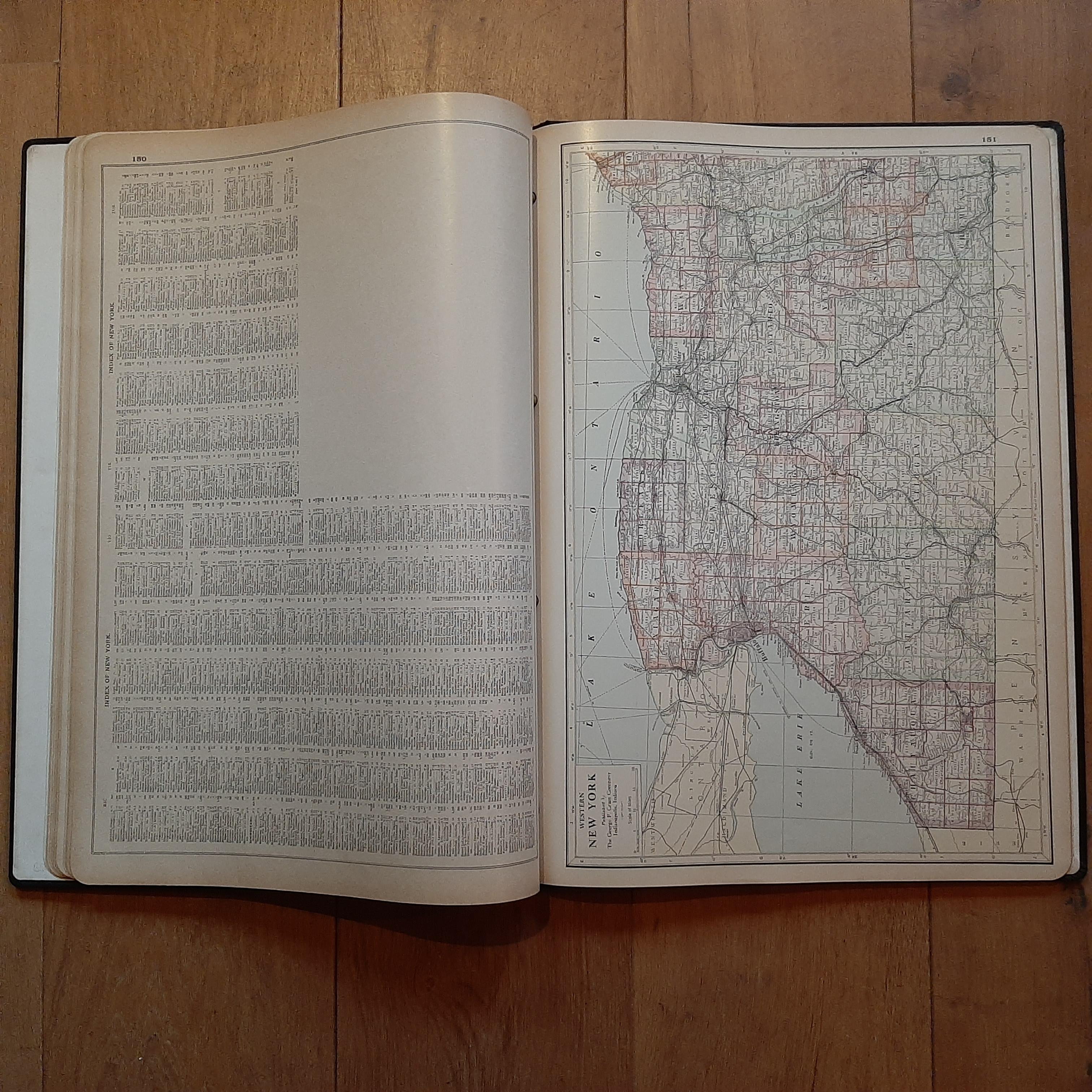 Cram's Commercial Atlas by the George F. Cram Company 'circa 1930' In Good Condition For Sale In Langweer, NL