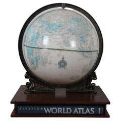 Globe terrestre de la bibliothèque impériale de Crams avec Stand et livre Atlas mondial de Hammond Citation
