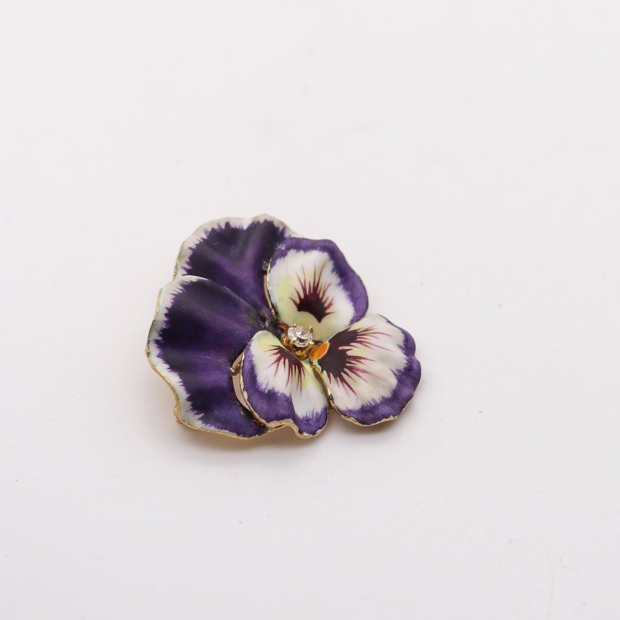 Art Nouveau Crane & Theurer 1900 Ciondolo a forma di viola smaltata in oro 14Kt con diamante in vendita