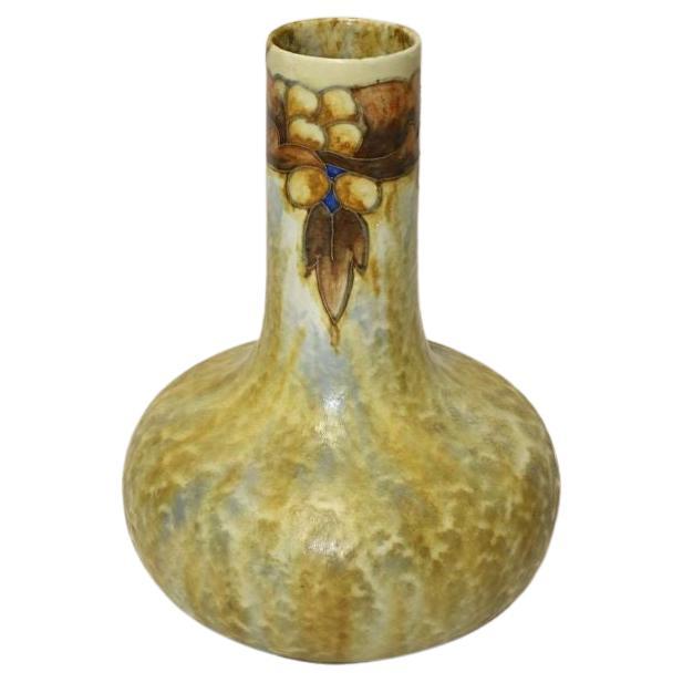 Cranston Pottery Works Vase with the Tukan Pattern, English circa 1910 For Sale