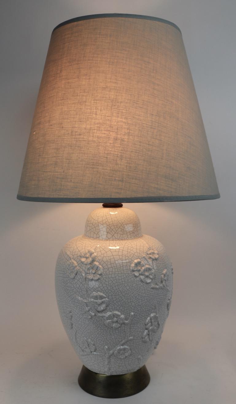 Craquelure Glaze Chinese Style Table Lamp For Sale 3