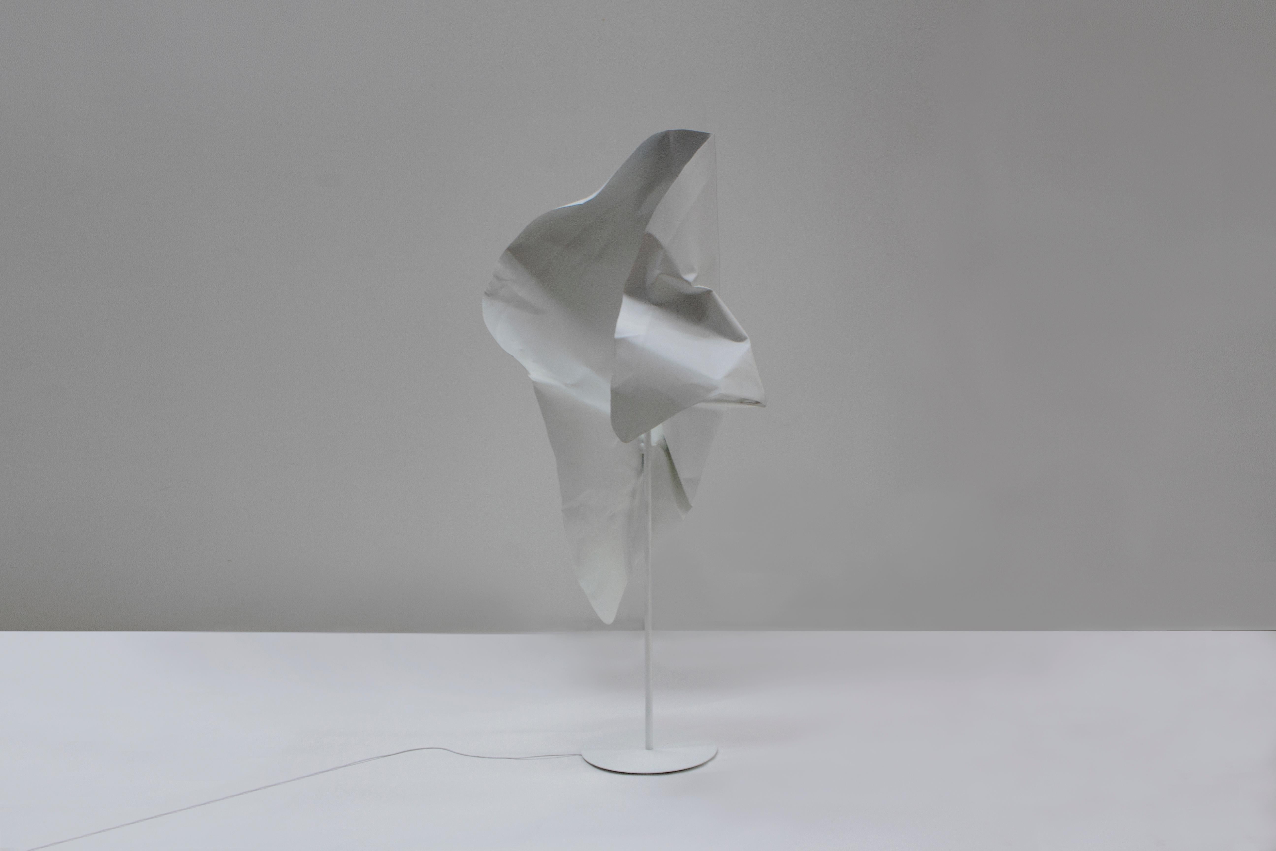 Contemporary Crash Albus Floor Lamp, White Sculptural Metal For Sale