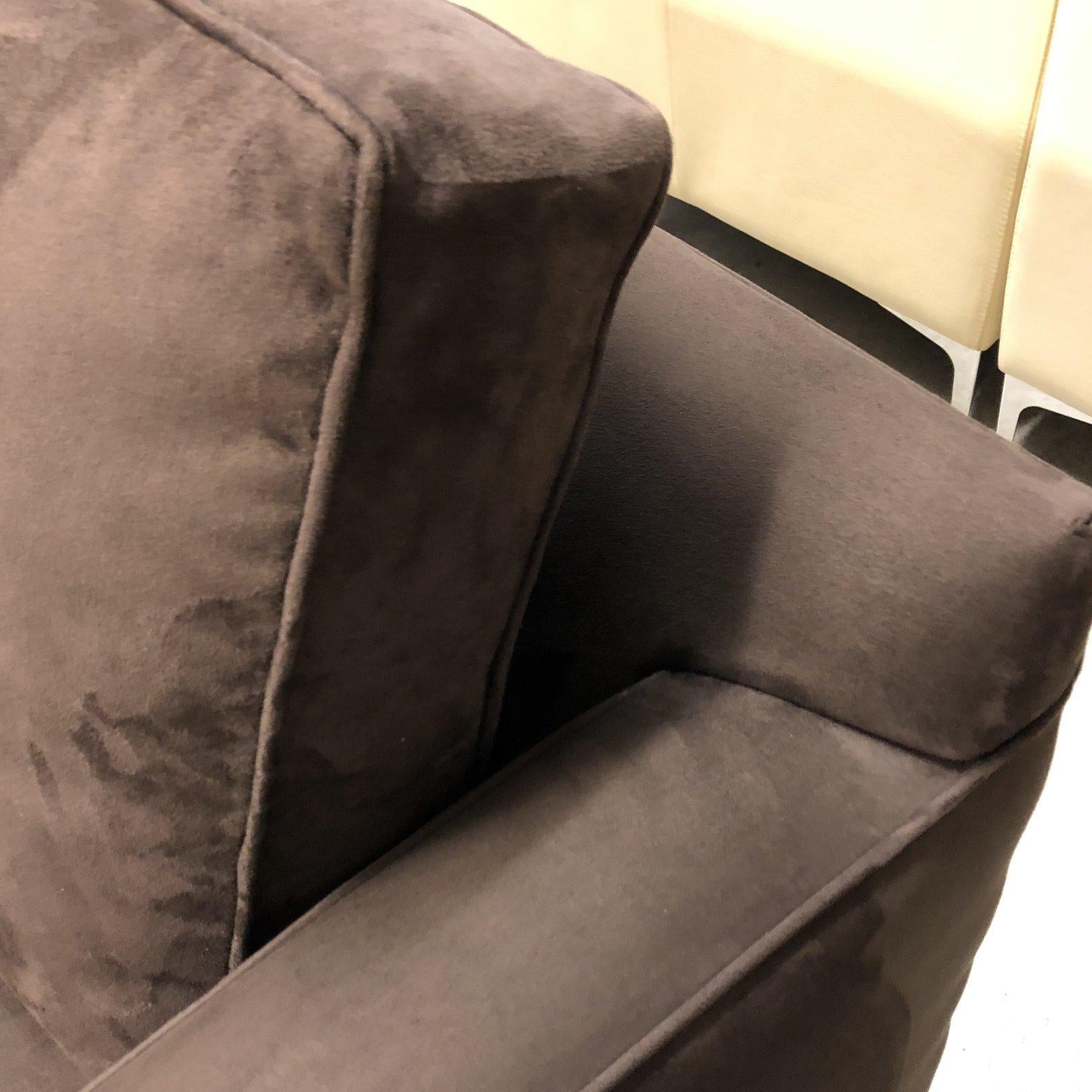 Crate & Barrel Barrett Sleeper Chair In Good Condition For Sale In San Francisco, CA