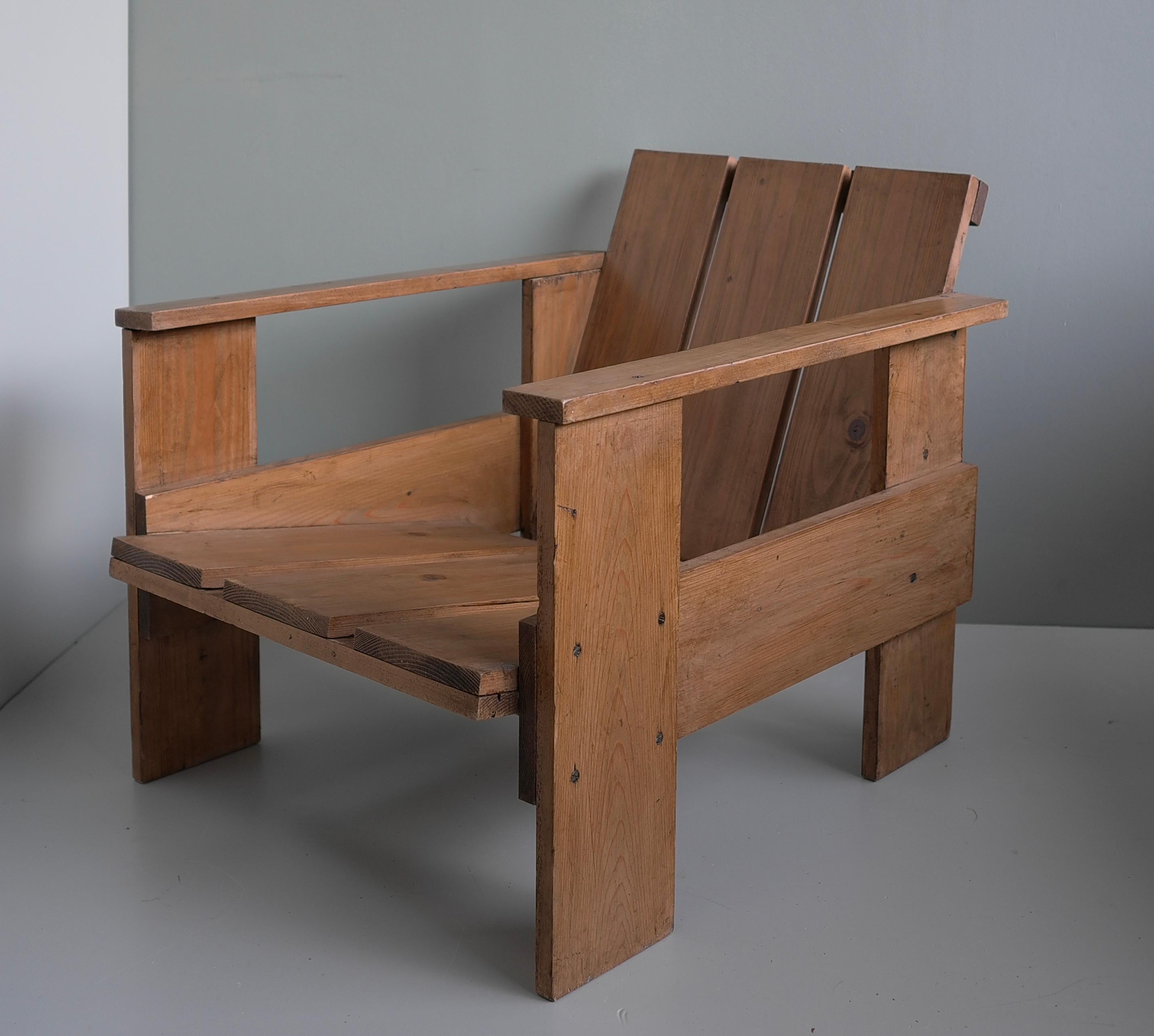 Crate Chair in style of Gerrit Rietveld, The Netherlands 1960's. In solid Pinewood with lovely patina and wear.