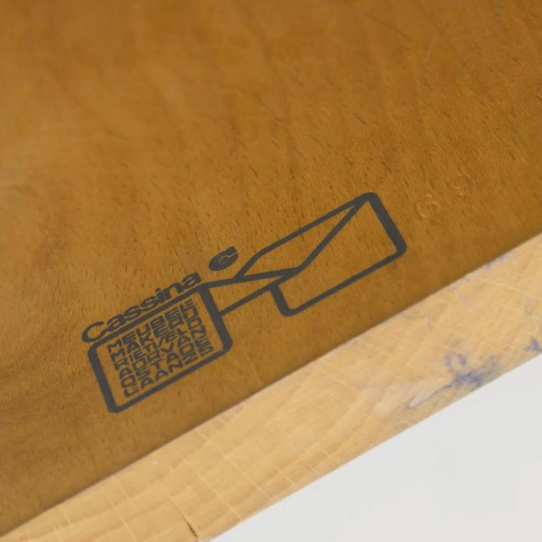 Crate-Schreibtisch von Gerrit Rietveld, entworfen in den 1930er Jahren in den Niederlanden 7
