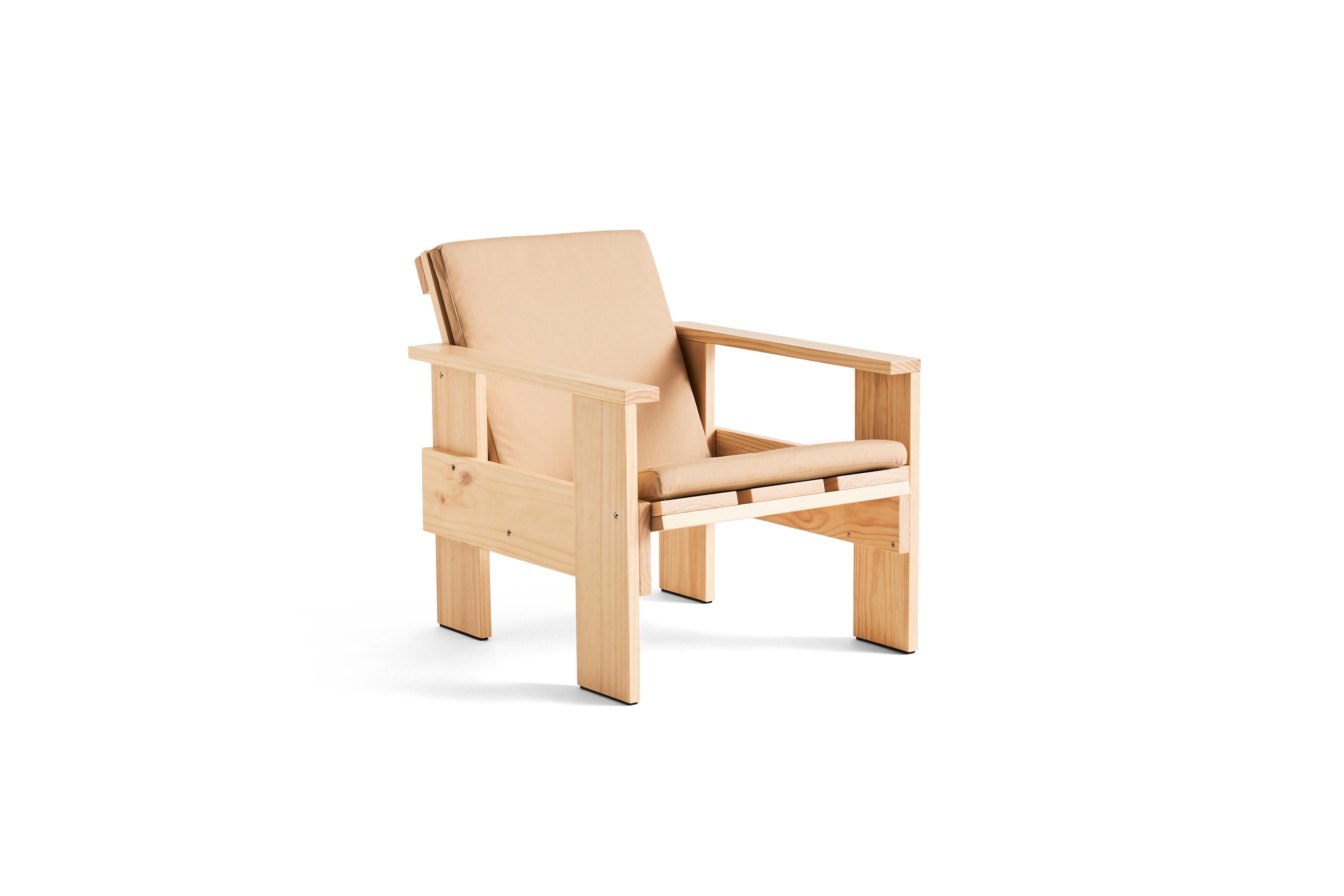 Crate-Loungesessel, WB, lackiertes Kiefernholz/F-Kissen von Gerrit Rietveld für HAY (Skandinavische Moderne) im Angebot
