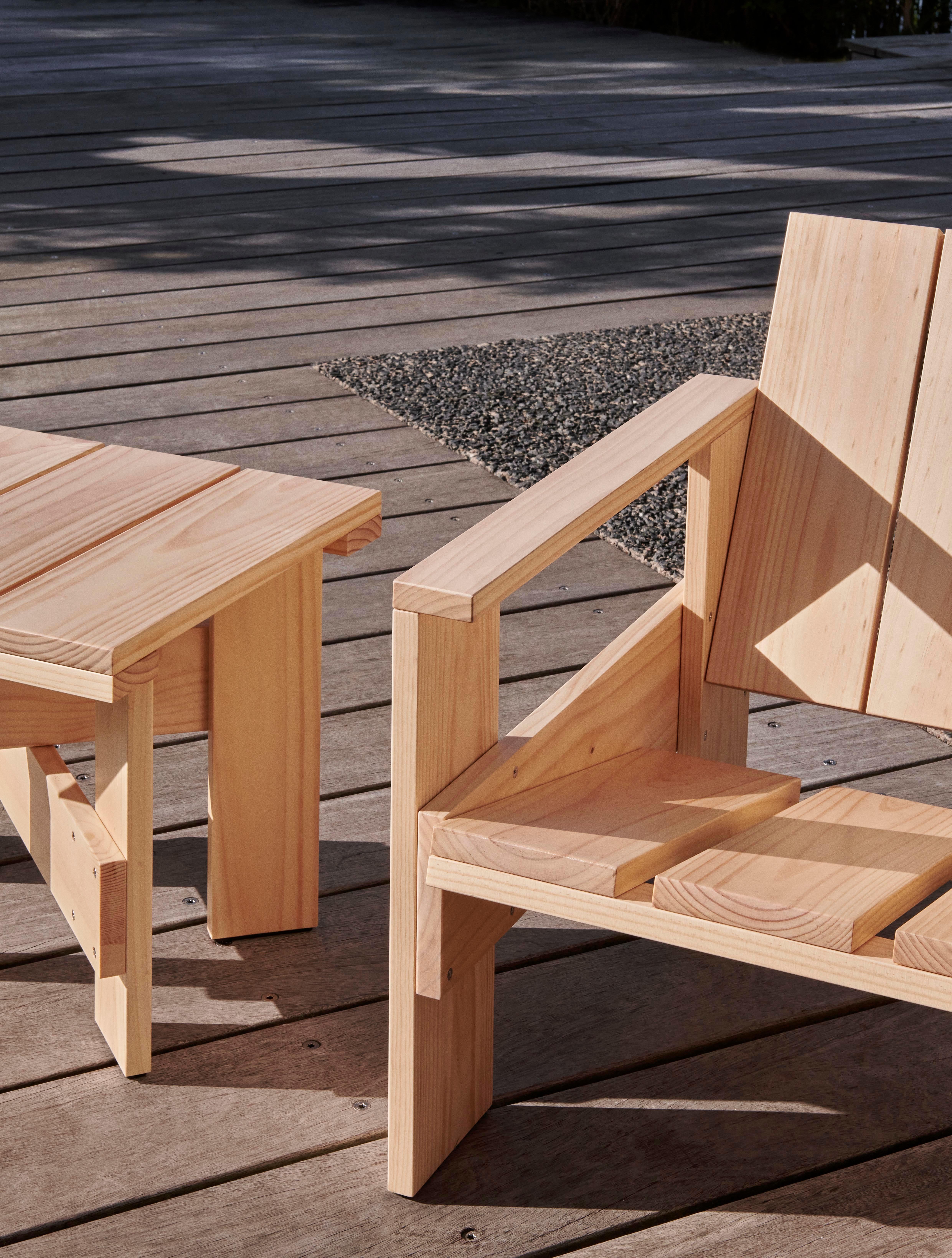 Fauteuil de salon Crate en bois de pin laqué WB et coussin en F de Gerrit Rietveld pour HAY Neuf - En vente à Dubai, AE