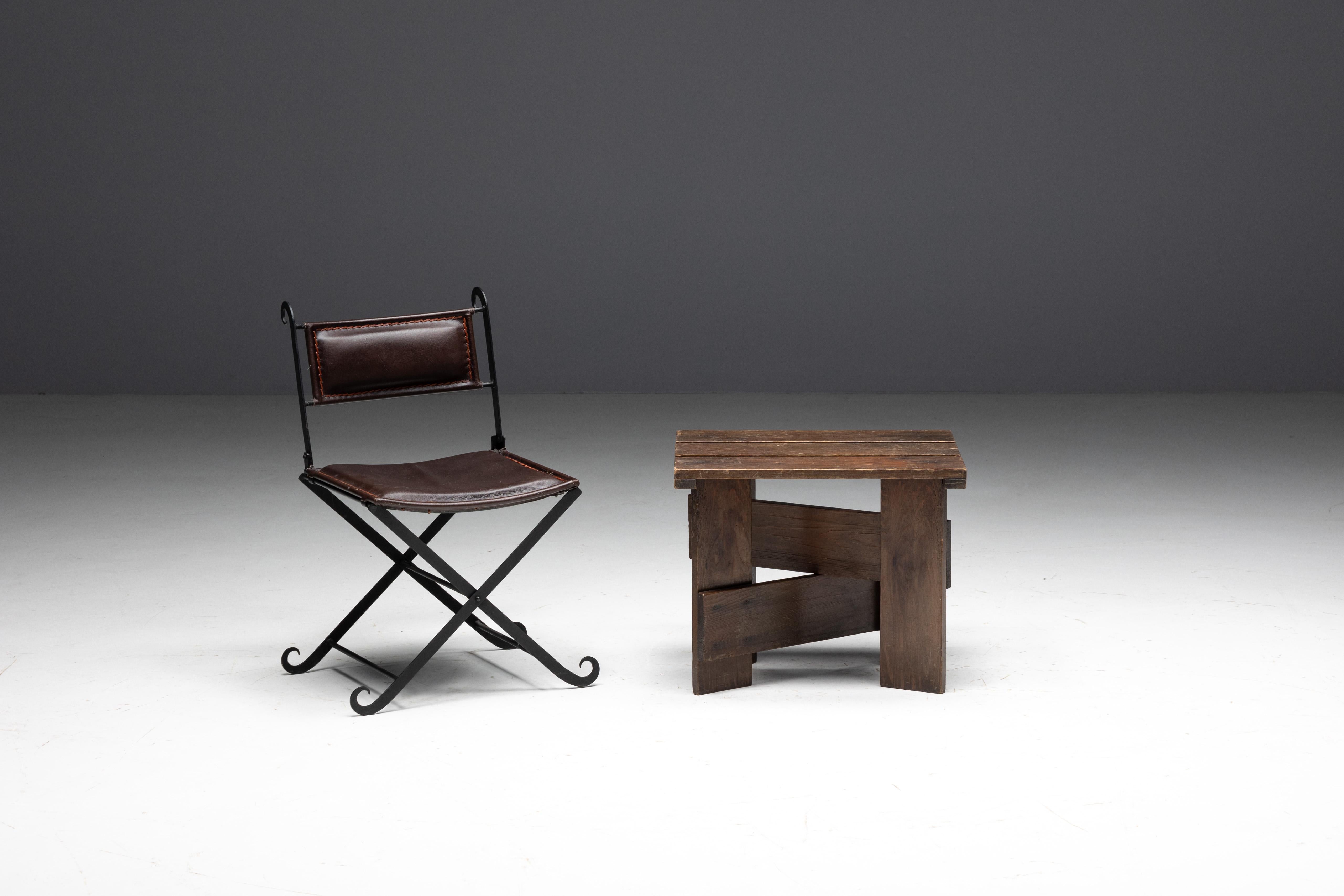 Brown crate side table by Gerrit Rietveld, crafted circa 1935 in the Netherlands, this table is a testament to Rietveld's avant-garde approach to furniture design. As a pioneering figure in the De Stijl movement, Rietveld revolutionized the concept