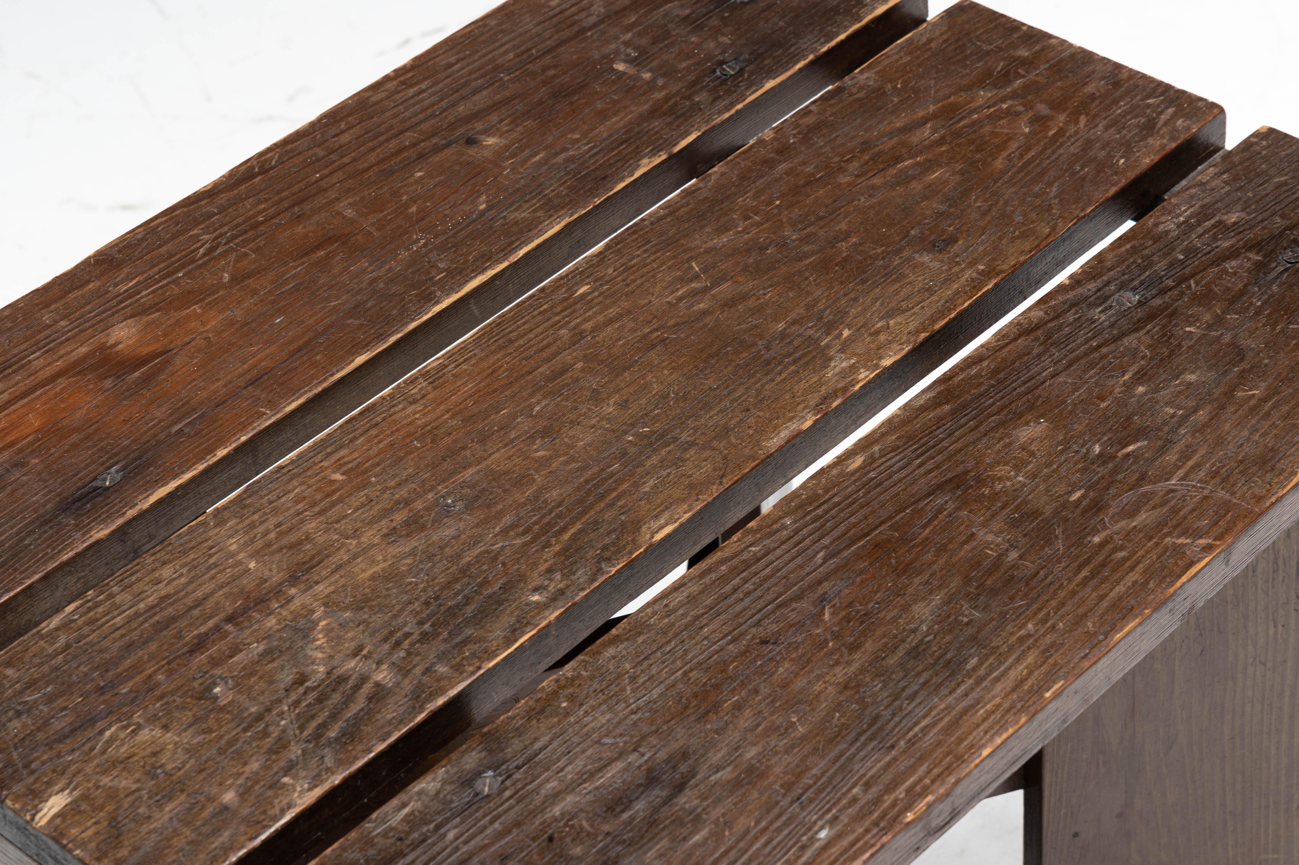Crate Side Table by Gerrit Rietveld, Netherlands, 1930s In Good Condition For Sale In Antwerp, BE