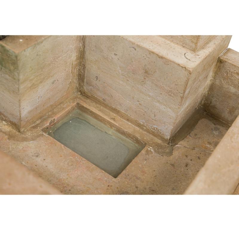 Fontana in marmo elaborata del XIX secolo 12000 in vendita 2