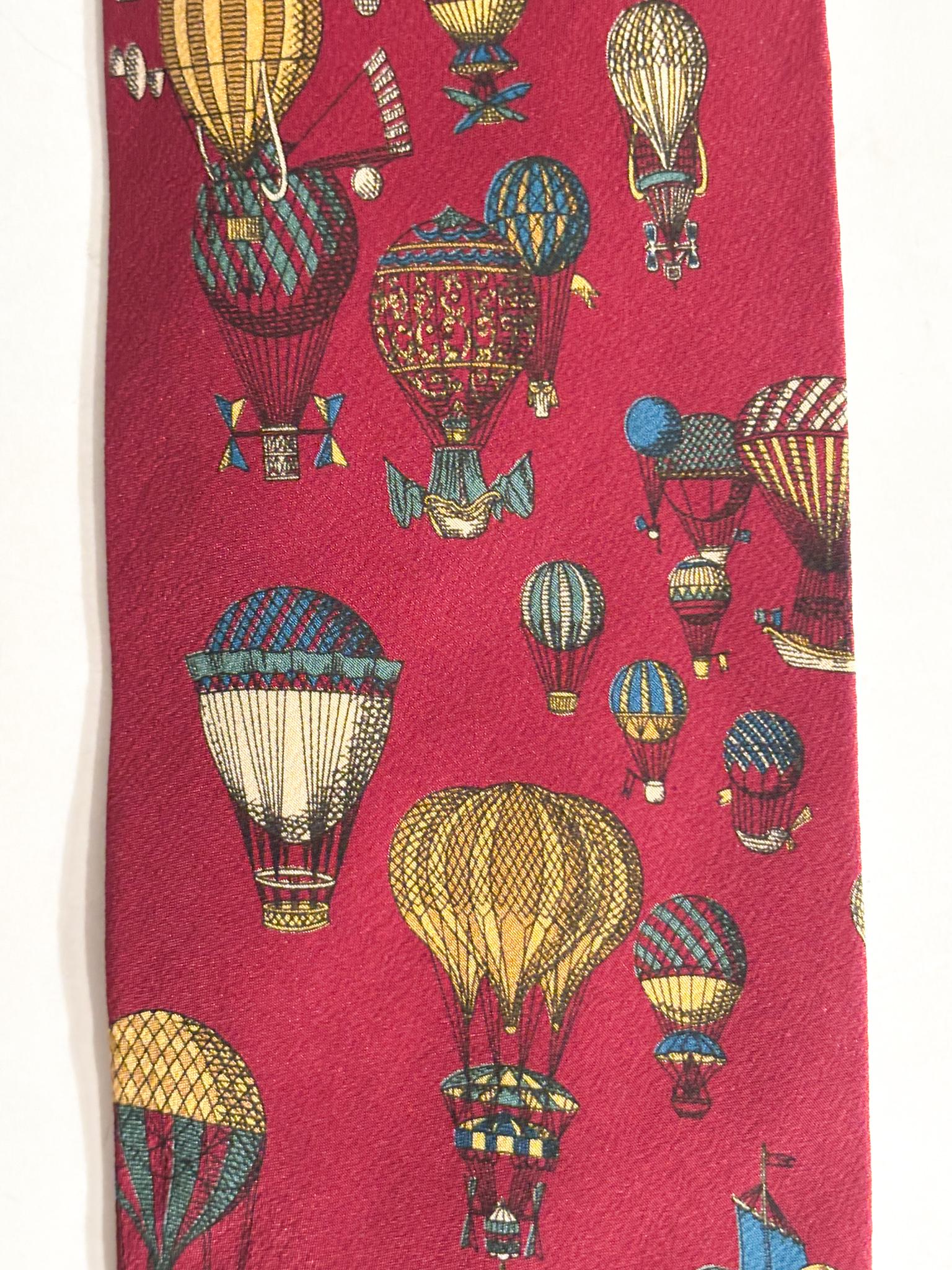 Cravatta in Seta con Mongolfiere di Fornasetti Anni 60 im Zustand „Gut“ im Angebot in Milano, MI