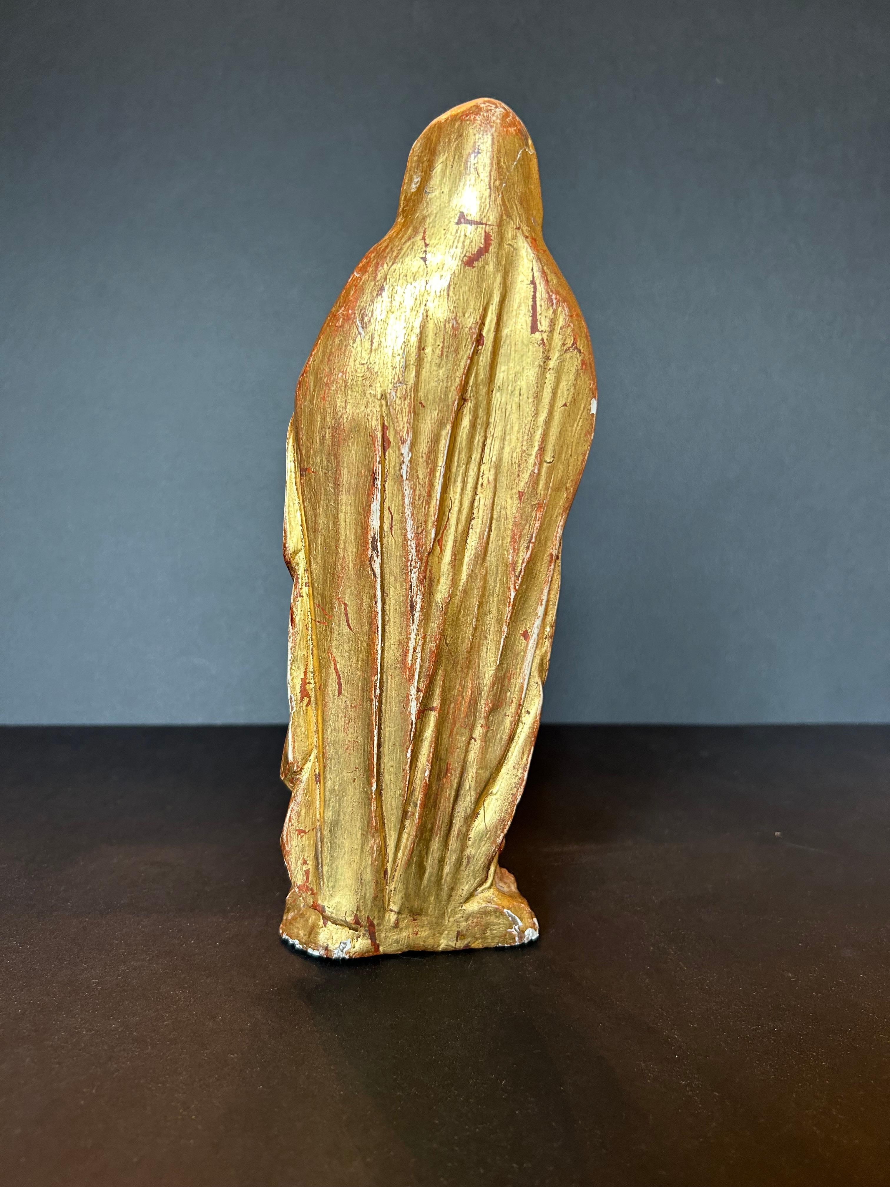 Craved and Gilded Santo 17th Century For Sale 3
