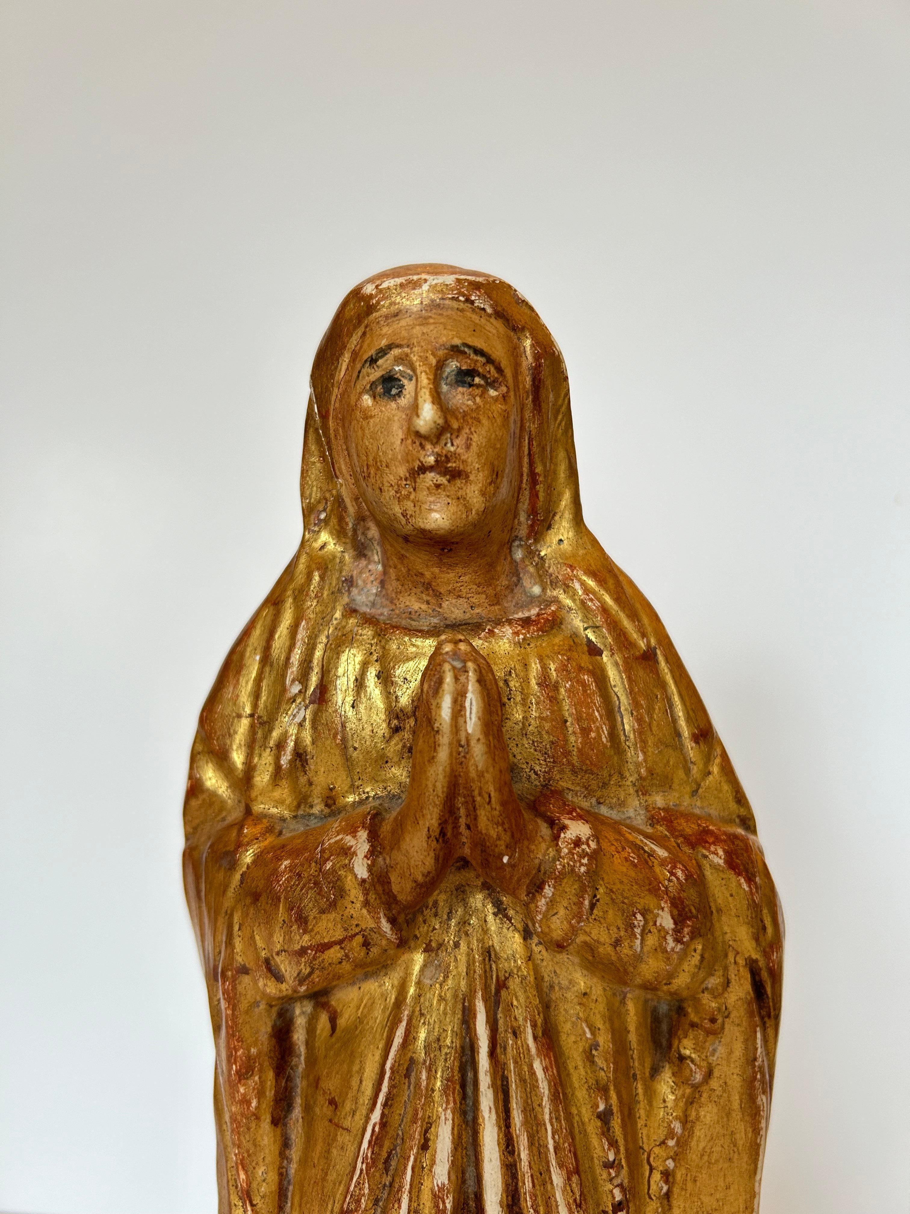 Craved and Gilded Santo 17th Century For Sale 1