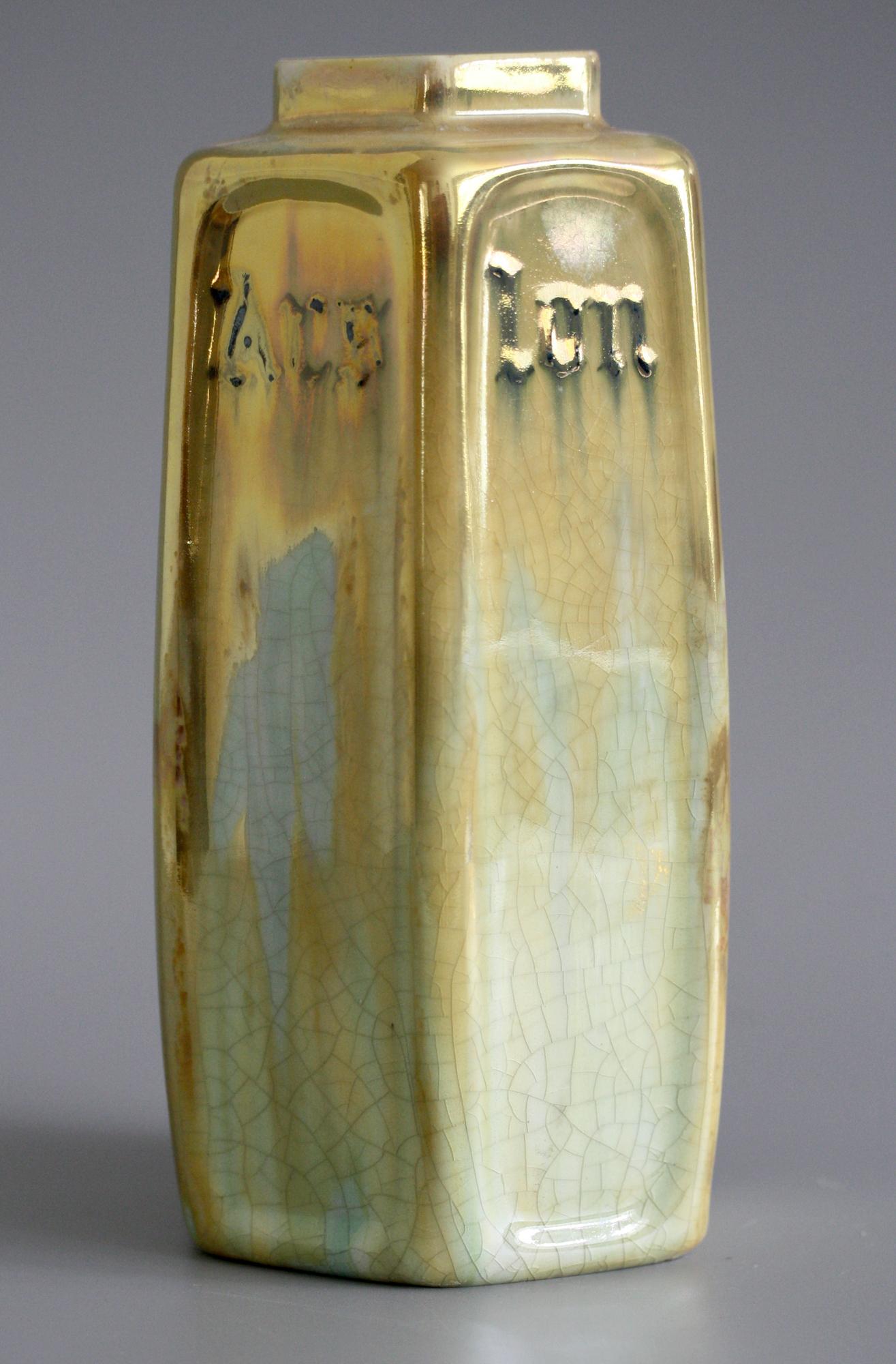 Vaso di Craven Dunnill smaltato a lustro Arts & Crafts di Lewis Foreman Day in vendita 2