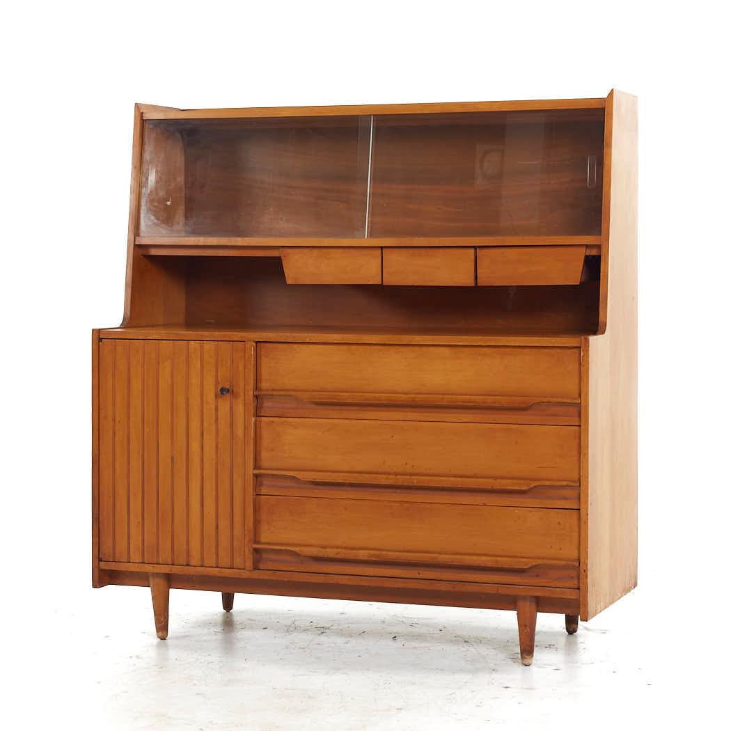 Mid-Century Modern Crawford Furniture Mid Century Maple China Cabinet For Sale