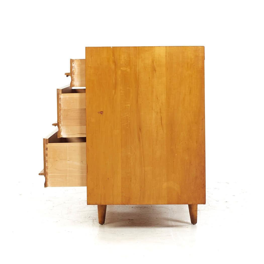 Crawford Furniture Niedrige Kommode aus Ahornholz im Zustand „Gut“ im Angebot in Countryside, IL