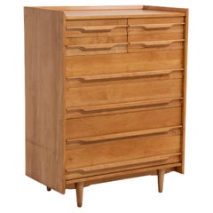 Commodes and Chests of Drawers