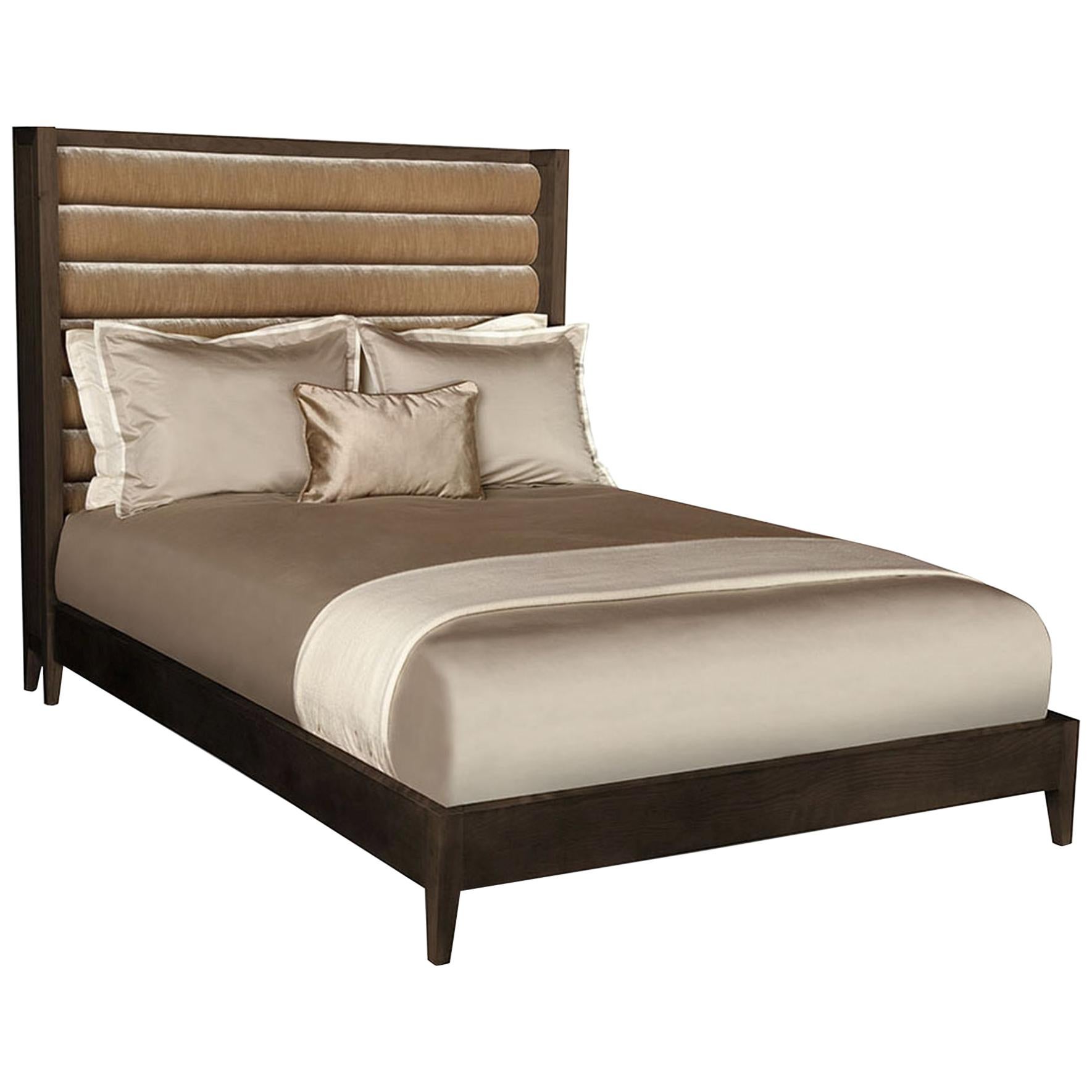 Crawford Queen Bed in Lacquered Coffee by Innova Luxuxy Group For Sale