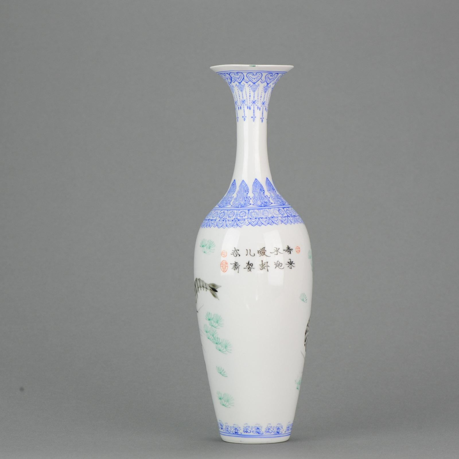 Very nice decorated eggshell vase 1970's-1980's. Lovely quality.

Provenance: Bought in Hong Kong in 1986.

Additional information:
Material: Porcelain & Pottery
Type: Vase
Region of Origin: China
Period: 20th century PRoC (1949 -