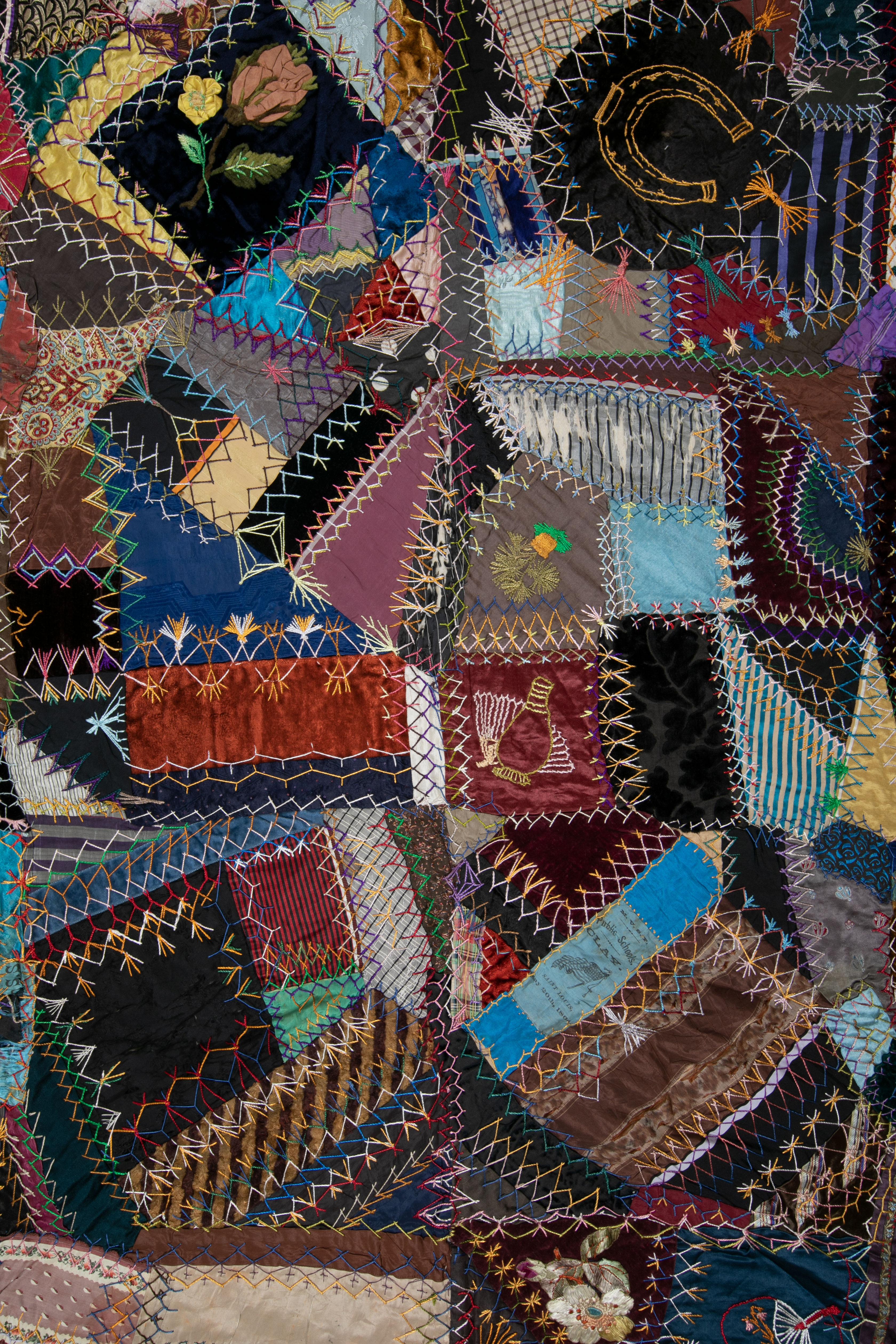 Crazy Quilt, Fulton, MO, USA, Late 19th C. In Good Condition In Istanbul, TR