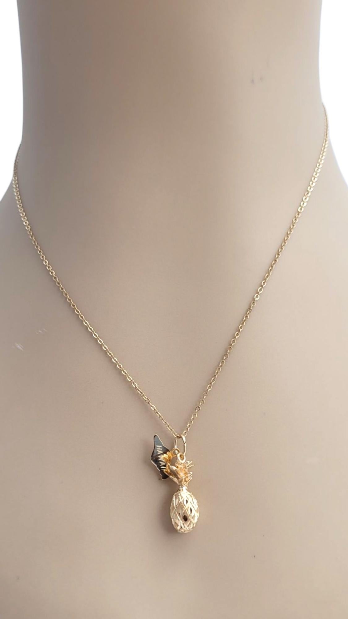 Crea 14 Karat Yellow Gold Hawaii Pineapple Charm #21625 in vendita 3