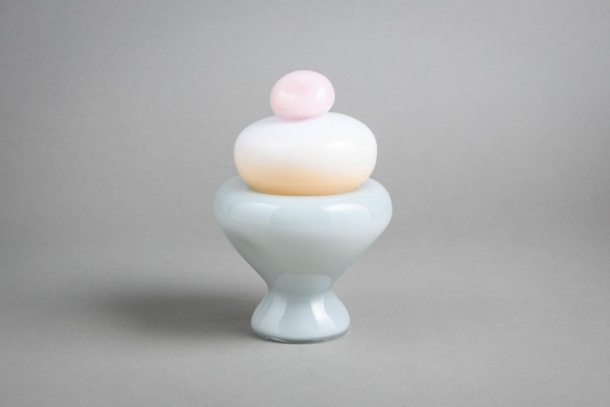 Cream, Almond and Pink Bon Bon Sugar Bowl by Helle Mardahl In New Condition In Geneve, CH