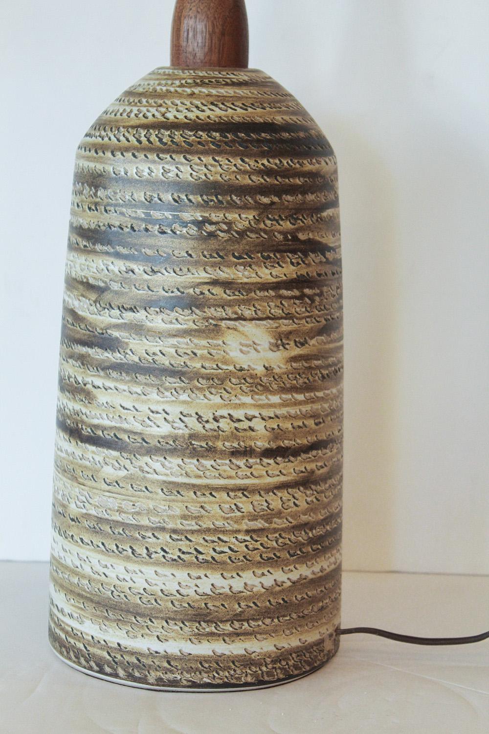 Ceramic Cream and Brown Midcentury Art Pottery Lamp by Jane & Gordon Martz