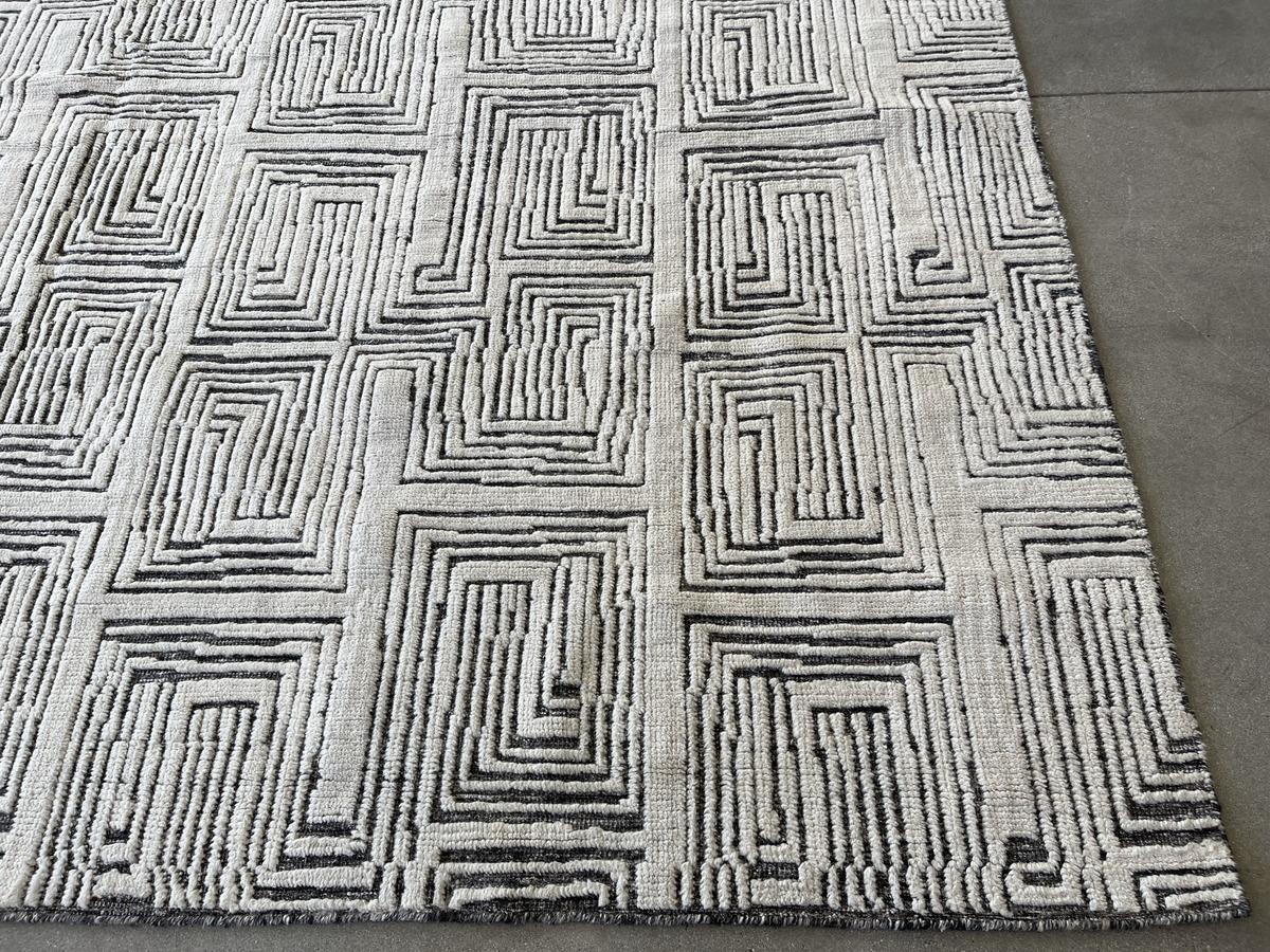Lana Tappeto d'area Maze crema e carbone in vendita