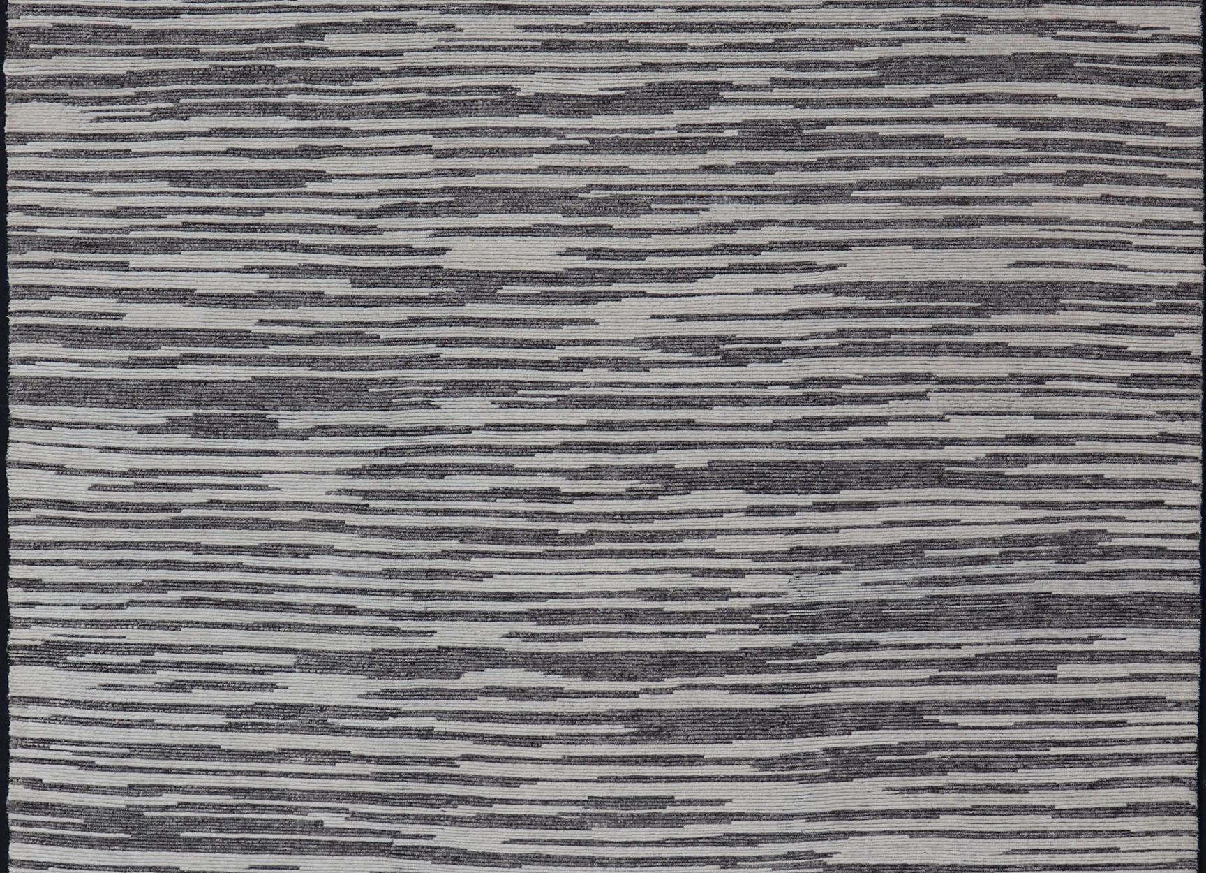 Cream and Charcoal Wood Grain Designed Indian Rug Hand-Knotted 10'2 x 14'0 For Sale 1