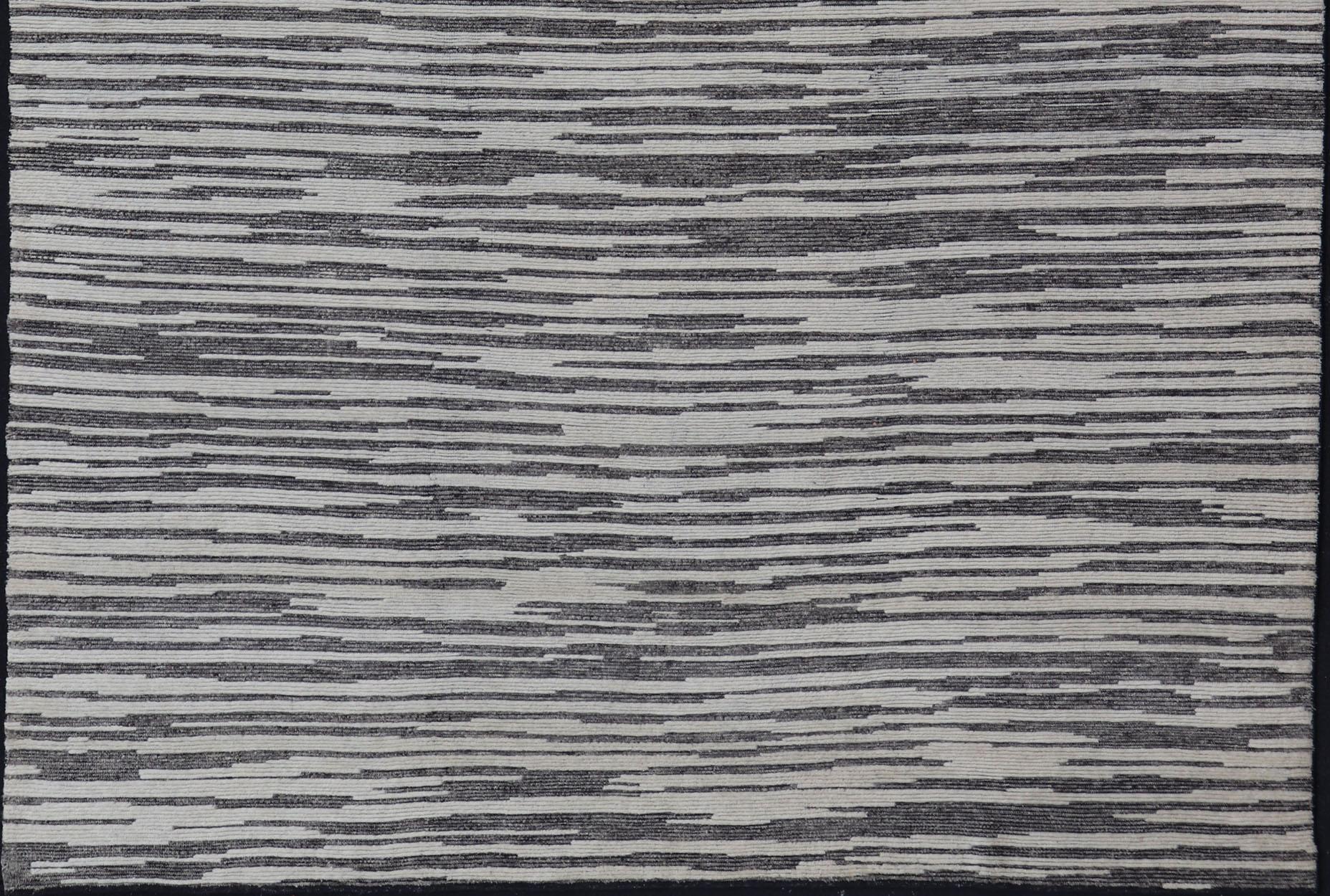 Cream and Charcoal Wood Grain Designed Indian Rug Hand-Knotted 10'2 x 14'0 For Sale 2