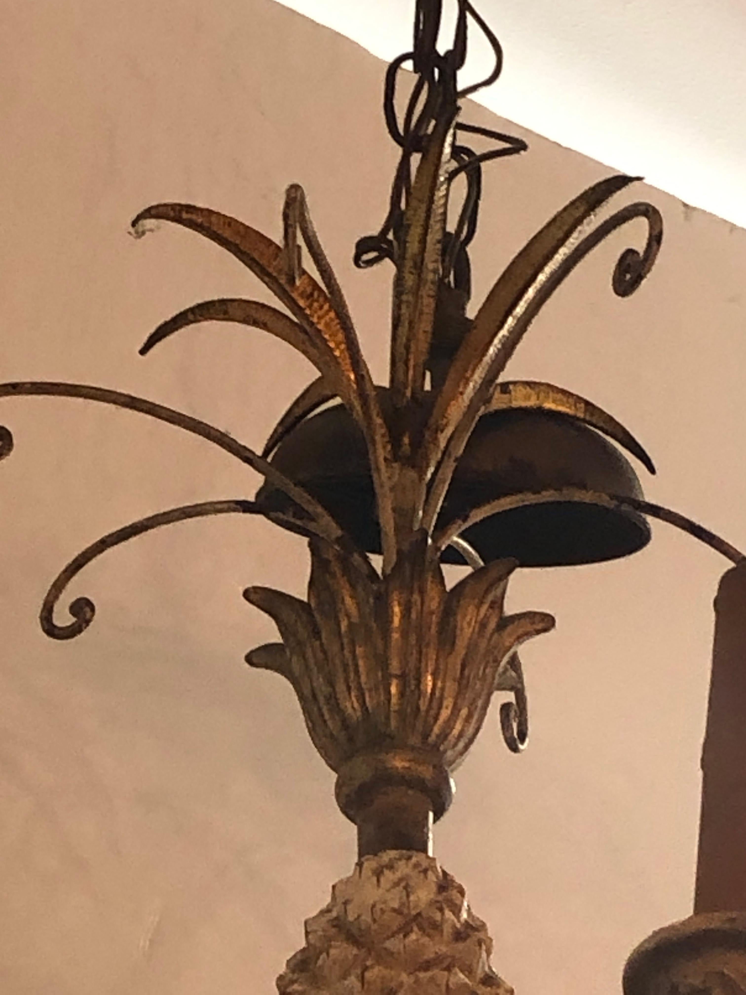 Cream and Gold Italian Pineapple Carved Wood and Iron Chandelier For Sale 1