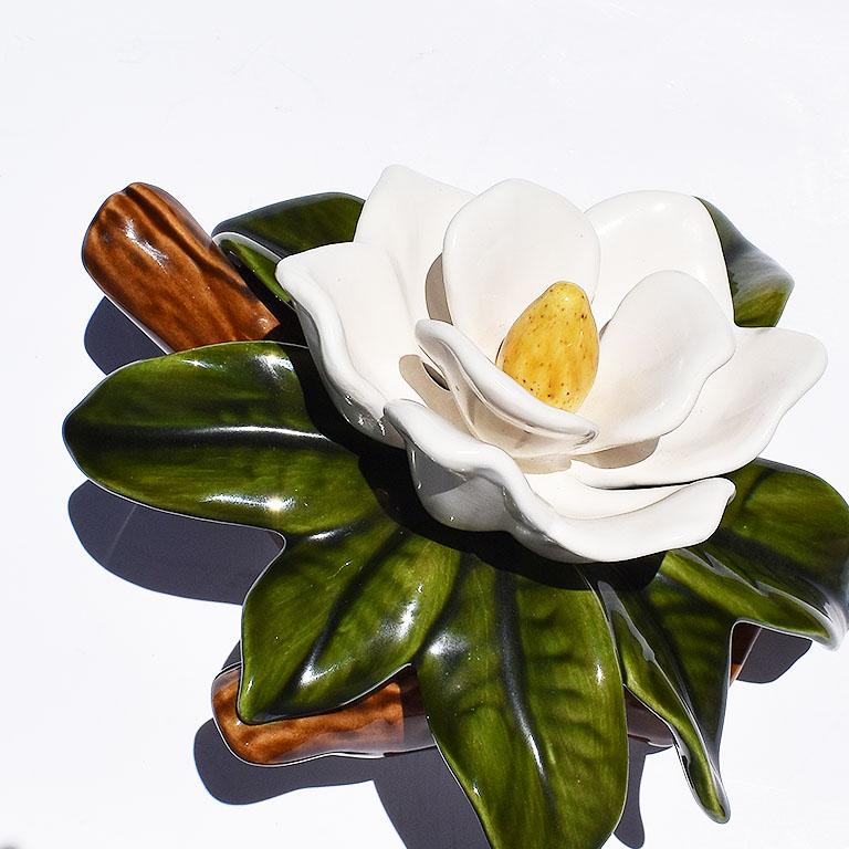 magnolia ceramic