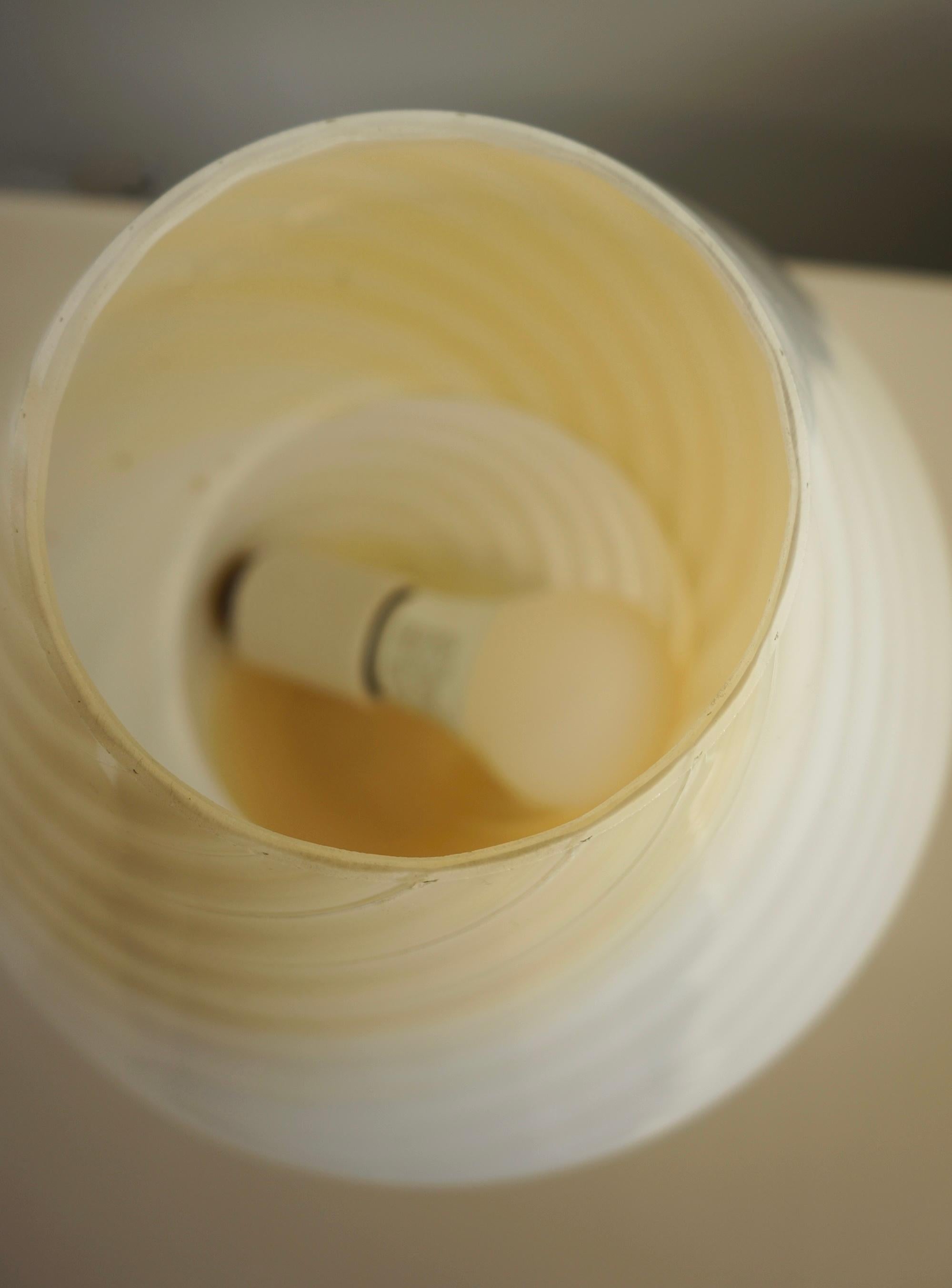 Lampe champignon en verre d'art de Murano crème et blanc  Bon état - En vente à Toronto, ON