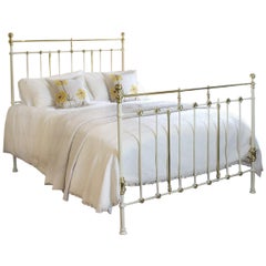 Cream Antique Bed - MK181