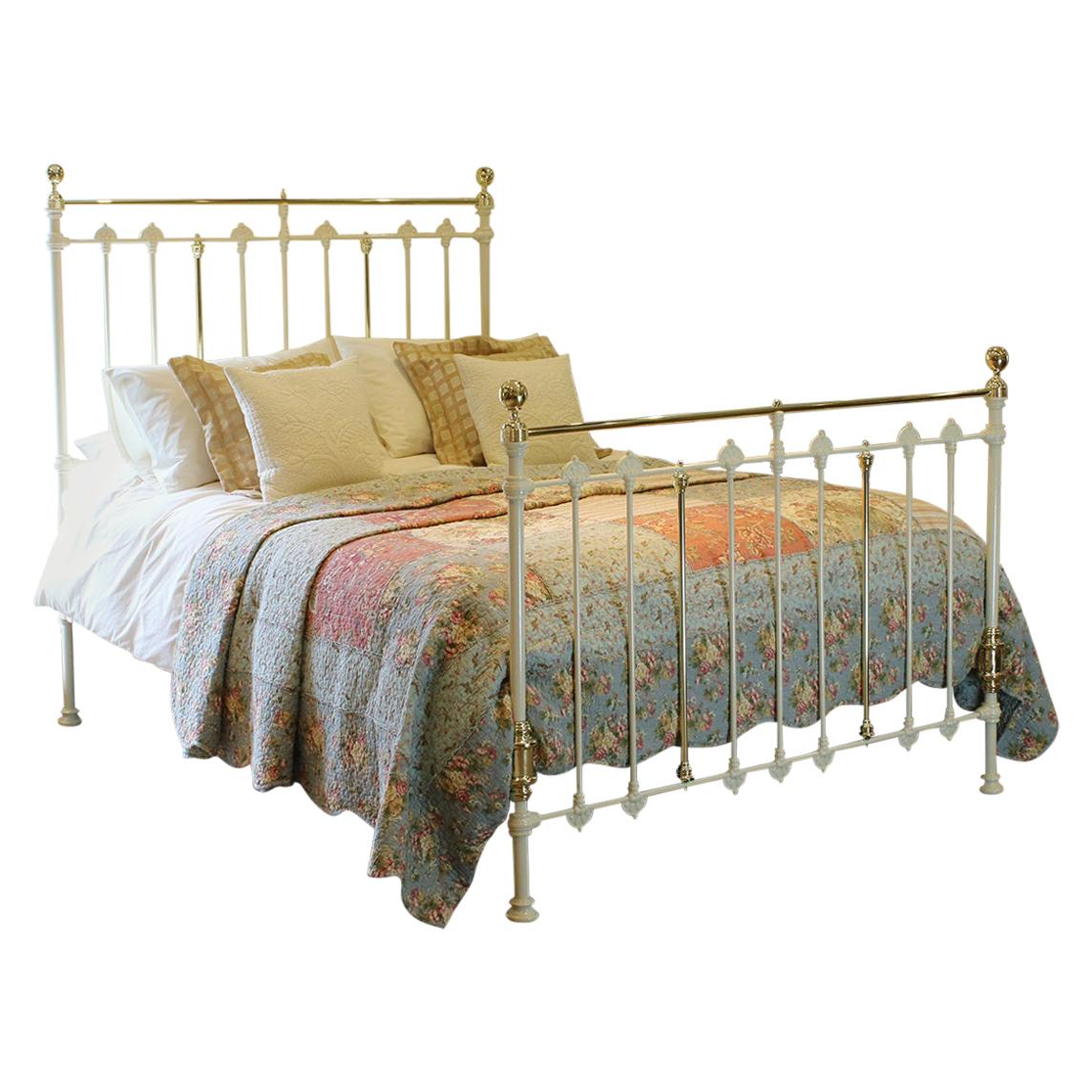 Cream Antique Bed MK183