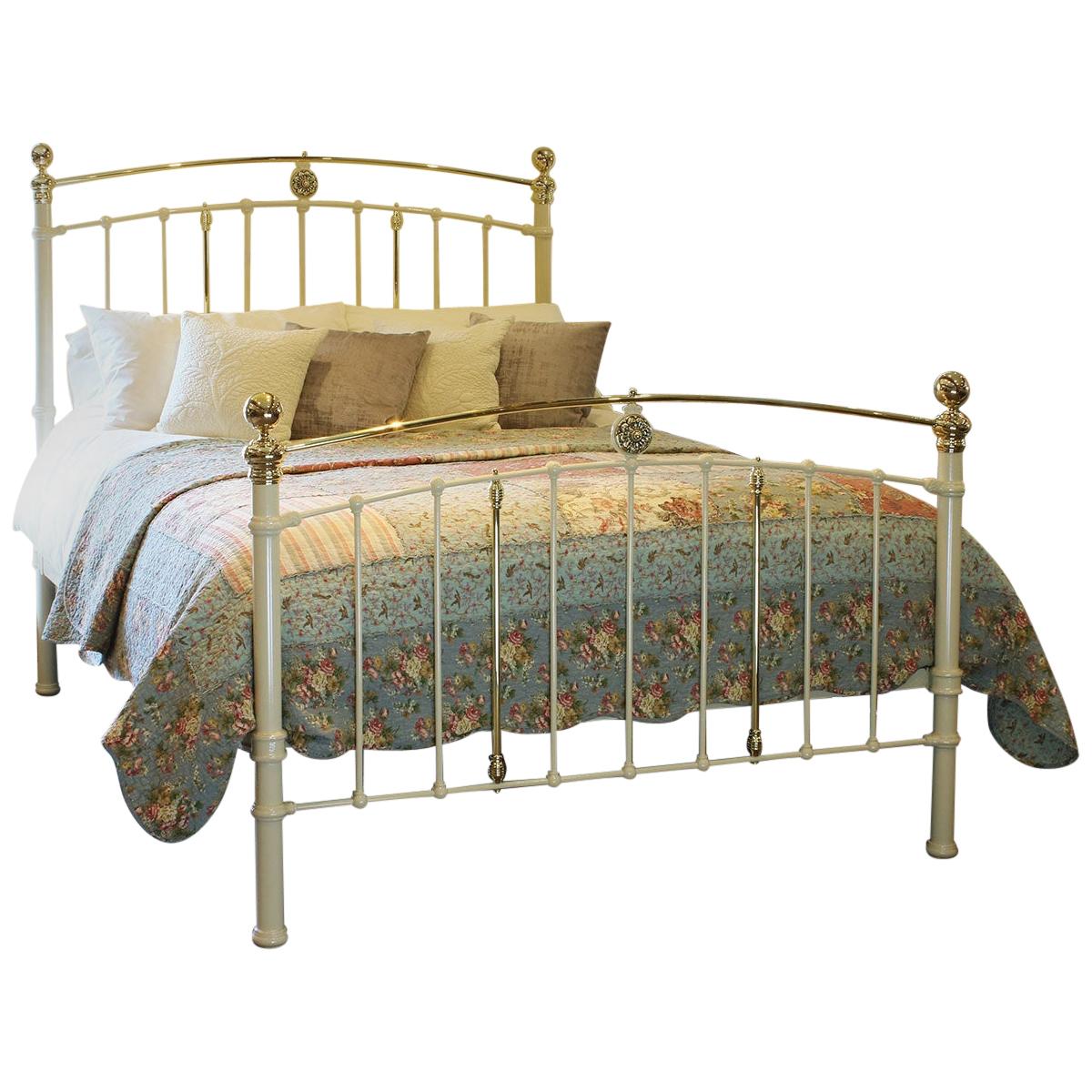 Cream Antique Bed MK199