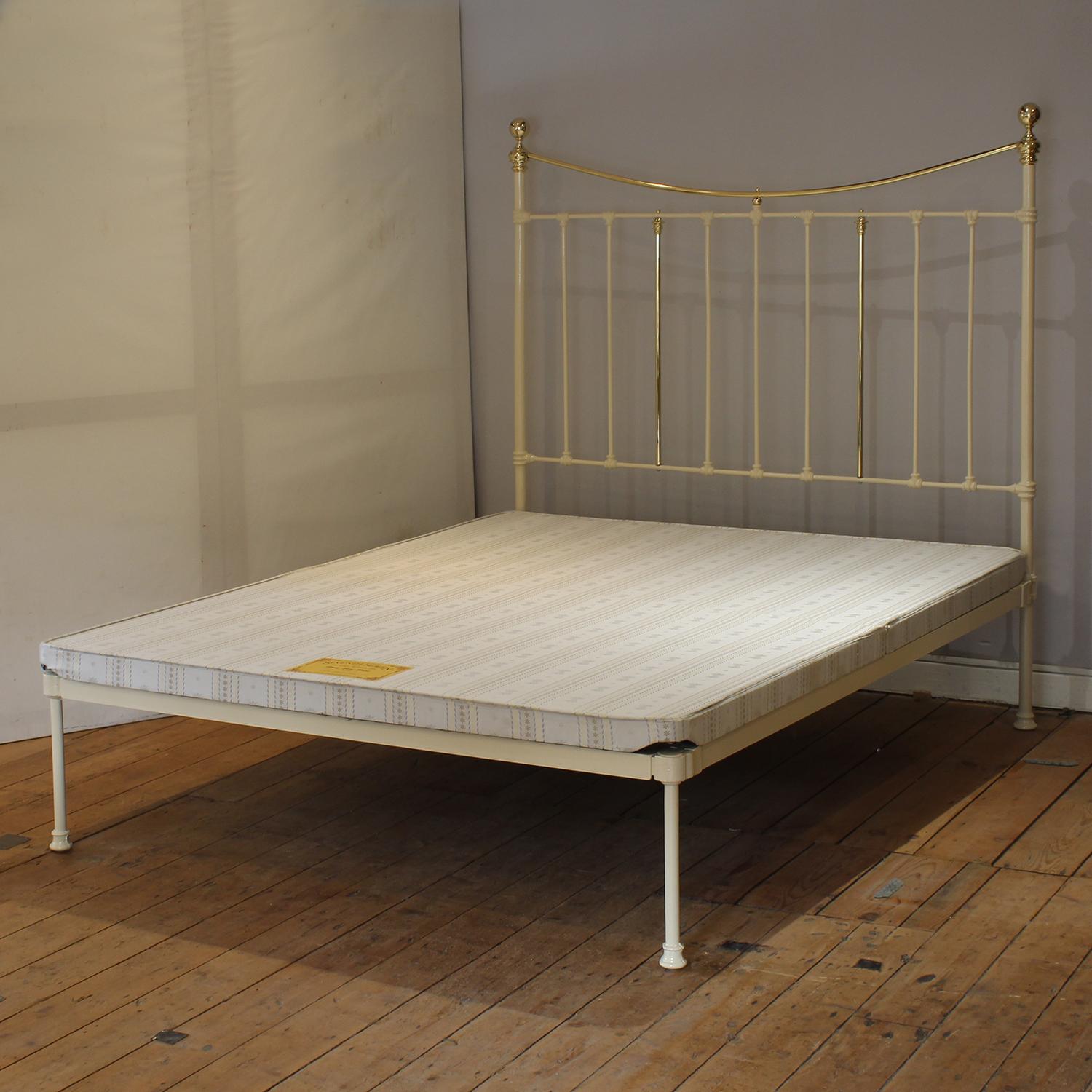 Cream Antique Brass and Iron Platform Bed MK307 1