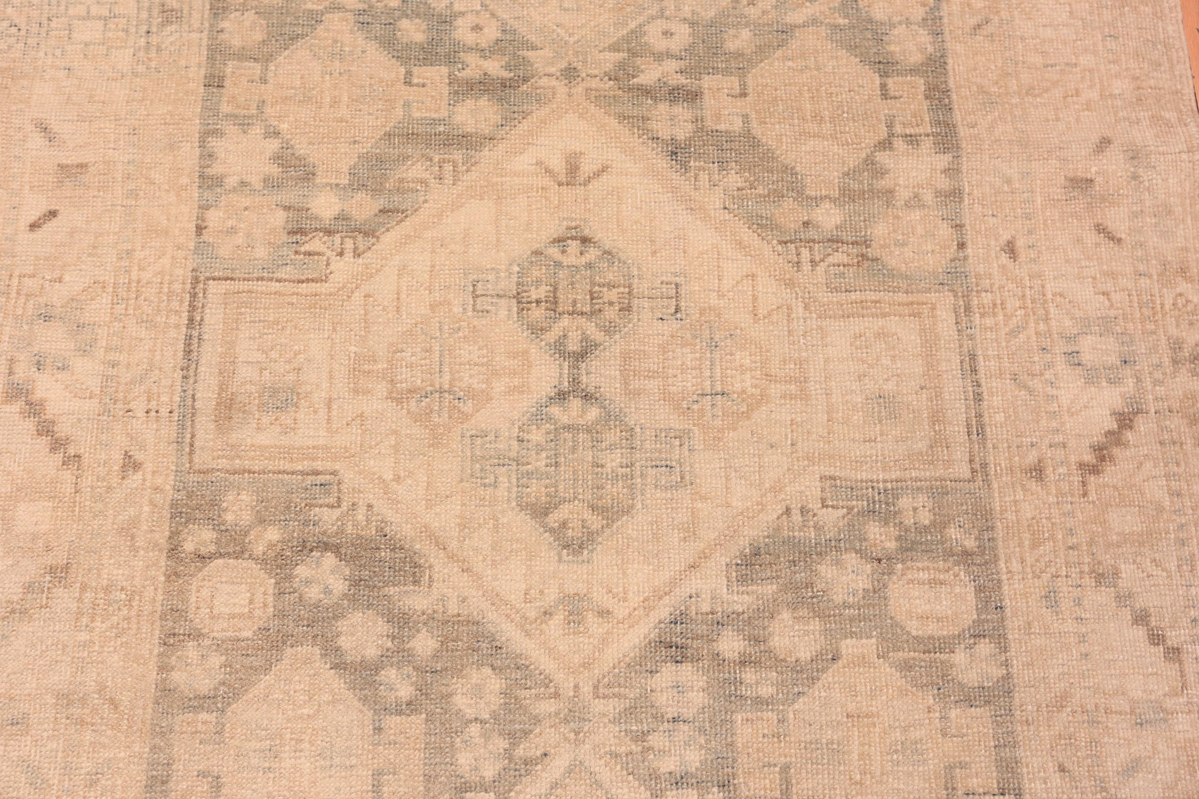 Cream Antique Persian Bidjar Runner Rug 3 ft 7 in x 10 ft 10 in (1.09 m x 3.3 m) In Good Condition In New York, NY