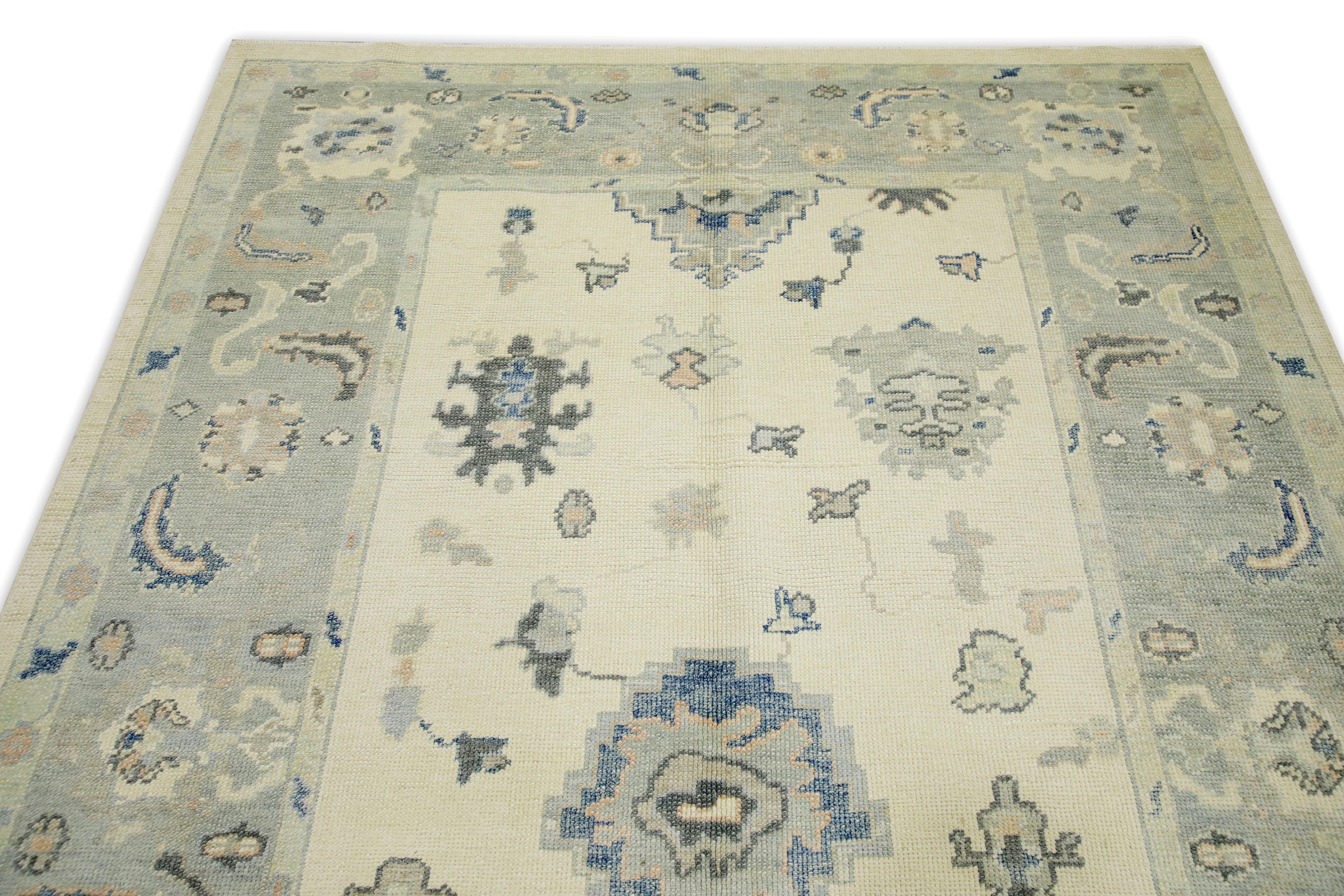 Cream & Blue Floral Design Handwoven Wool Turkish Oushak Rug 6' x 9' In New Condition For Sale In Houston, TX