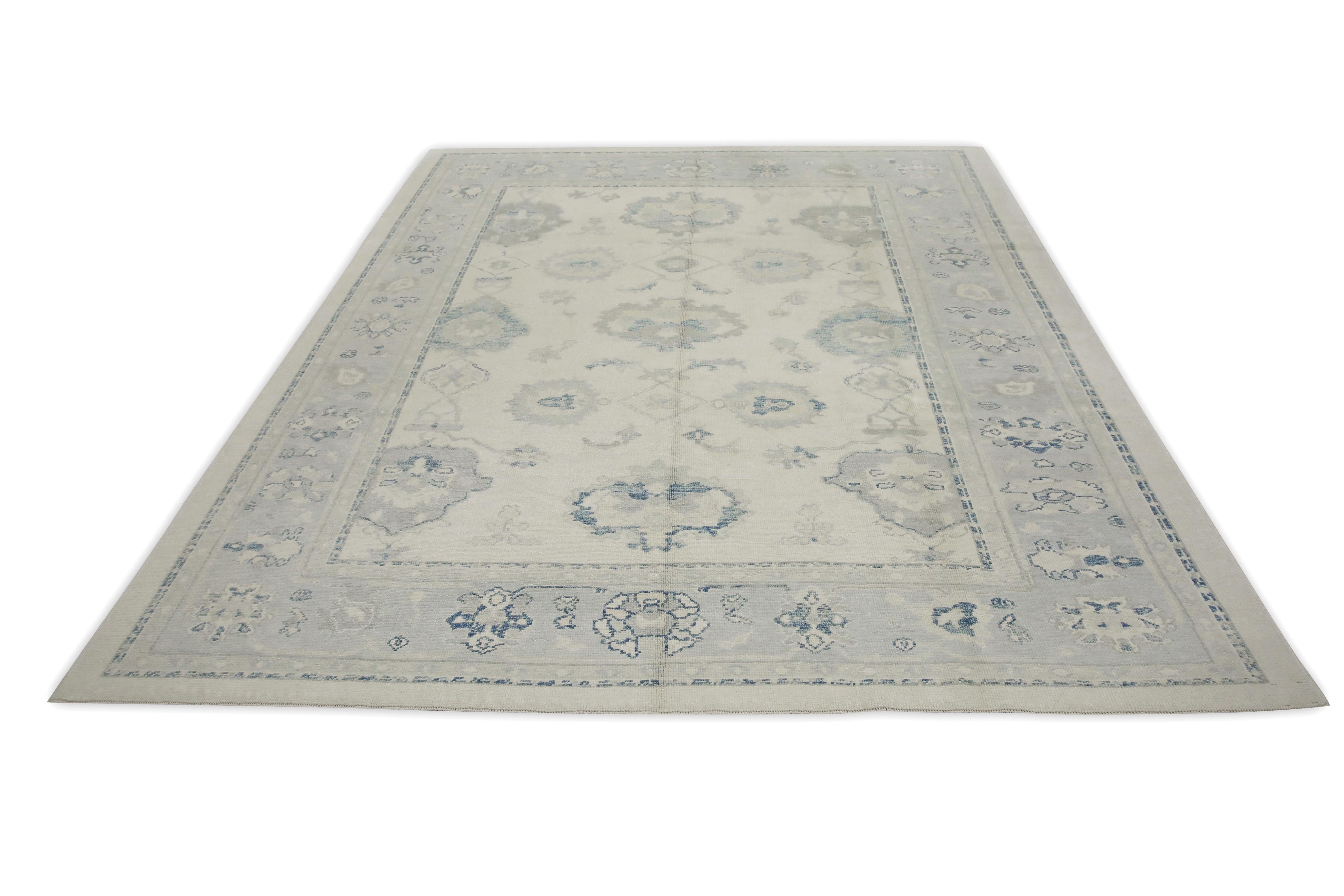Handgewebter türkischer Oushak-Teppich aus Wolle in Creme & Blau mit Blumenmuster 8'10