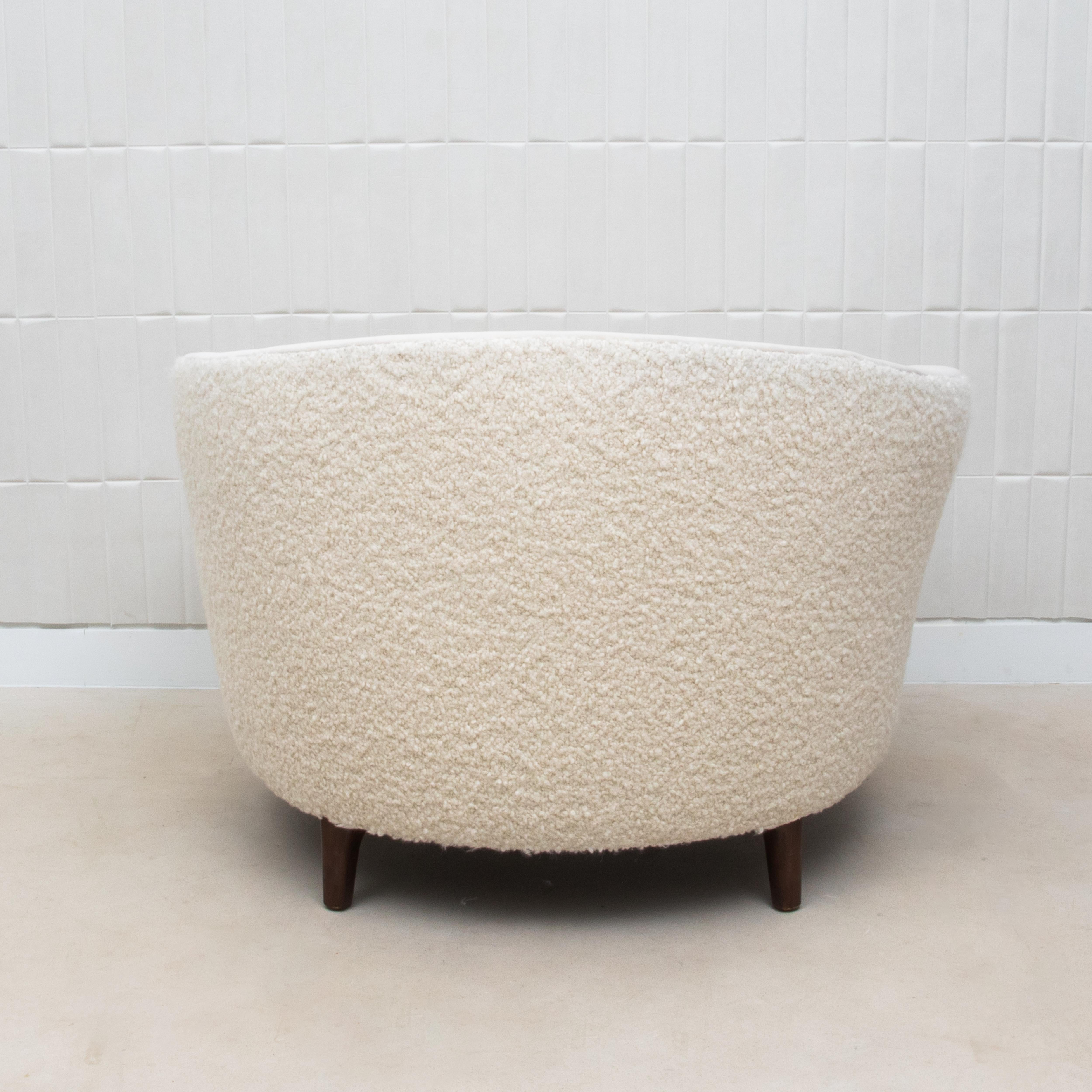 American Cream Boucle Vergara Chair by MOGUL - IN STOCK For Sale
