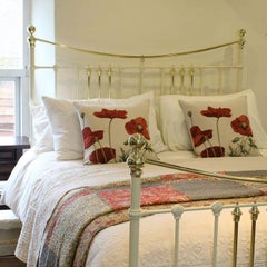 Cream Brass and Iron Bed, MK141