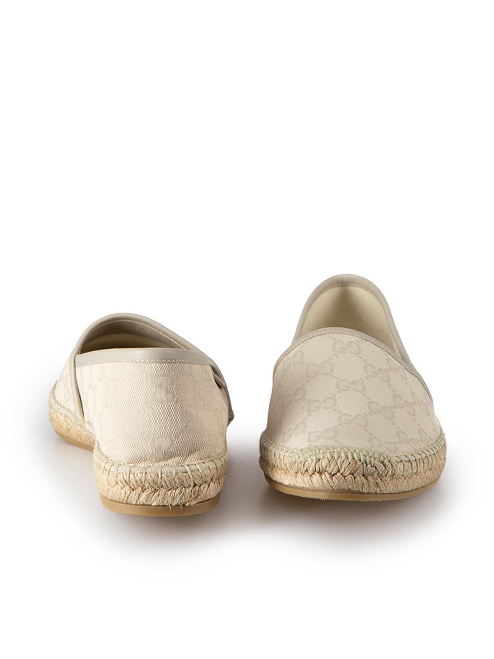 Cream Canvas GG Supreme Espadrilles Size IT 39 In Good Condition For Sale In London, GB