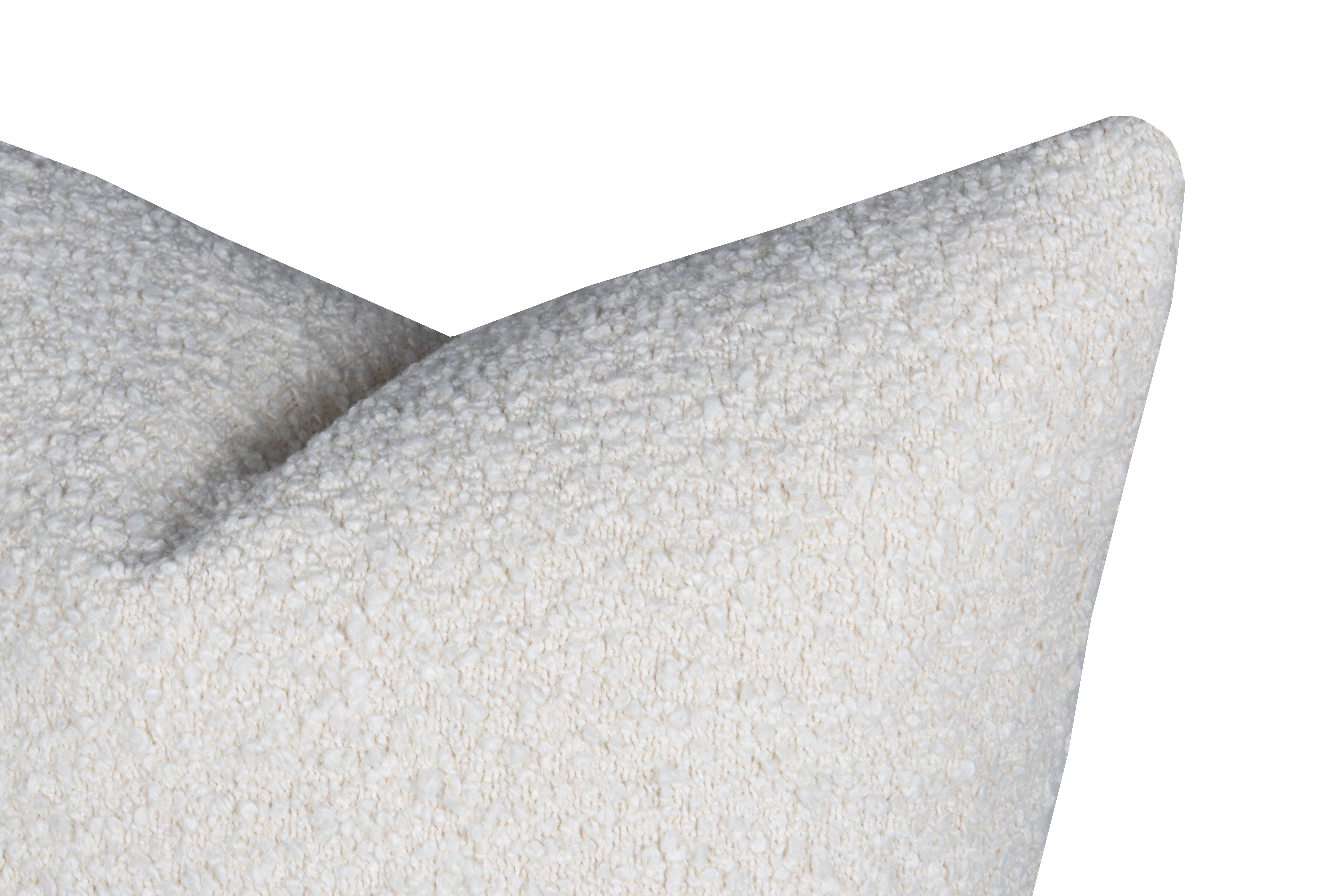 Cream Chunky Boucle Pillow In New Condition For Sale In Dallas, TX