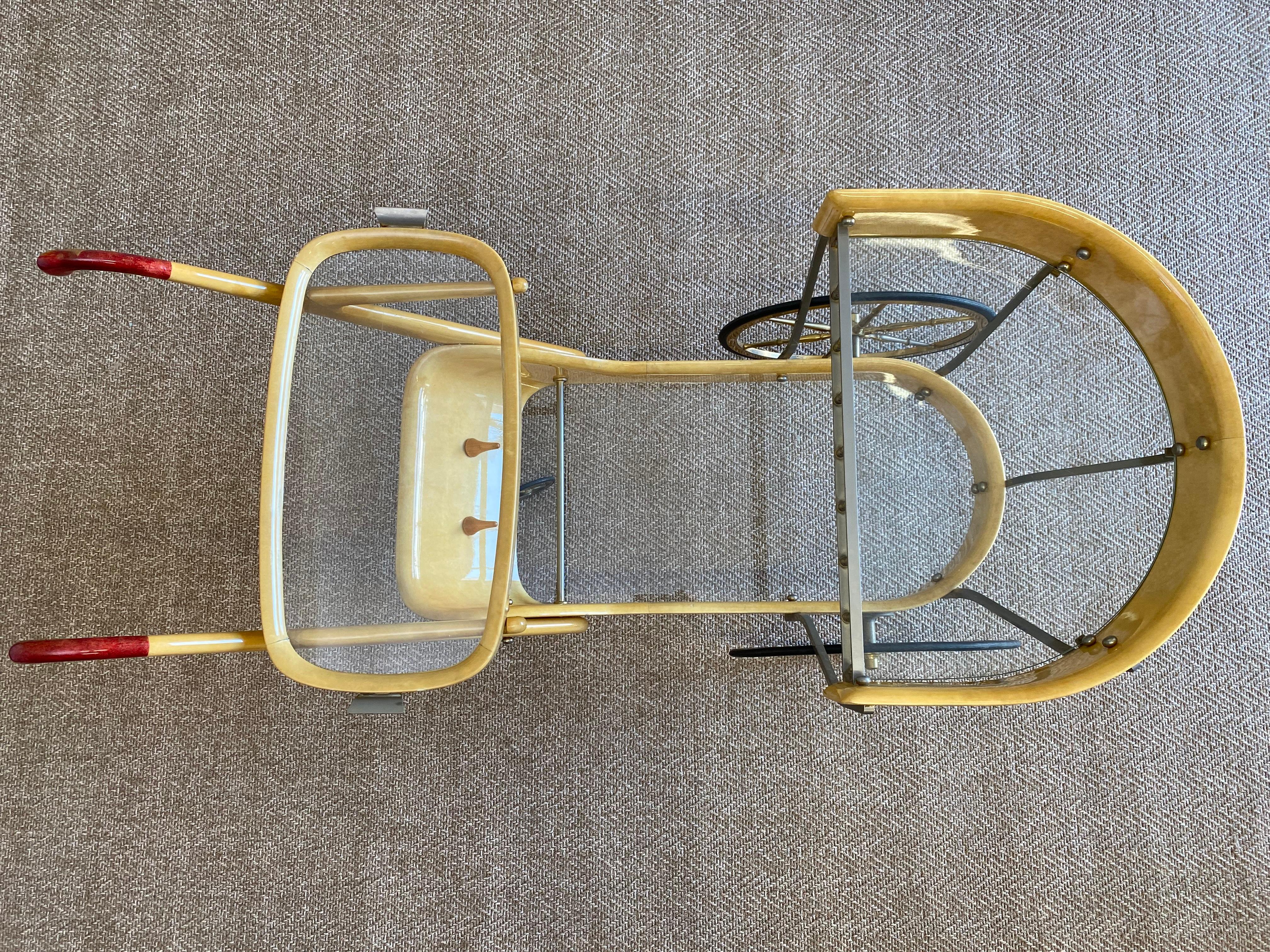 Chariot de service de bar Aldo Tura de couleur crème, Italie, années 1960 en vente 3