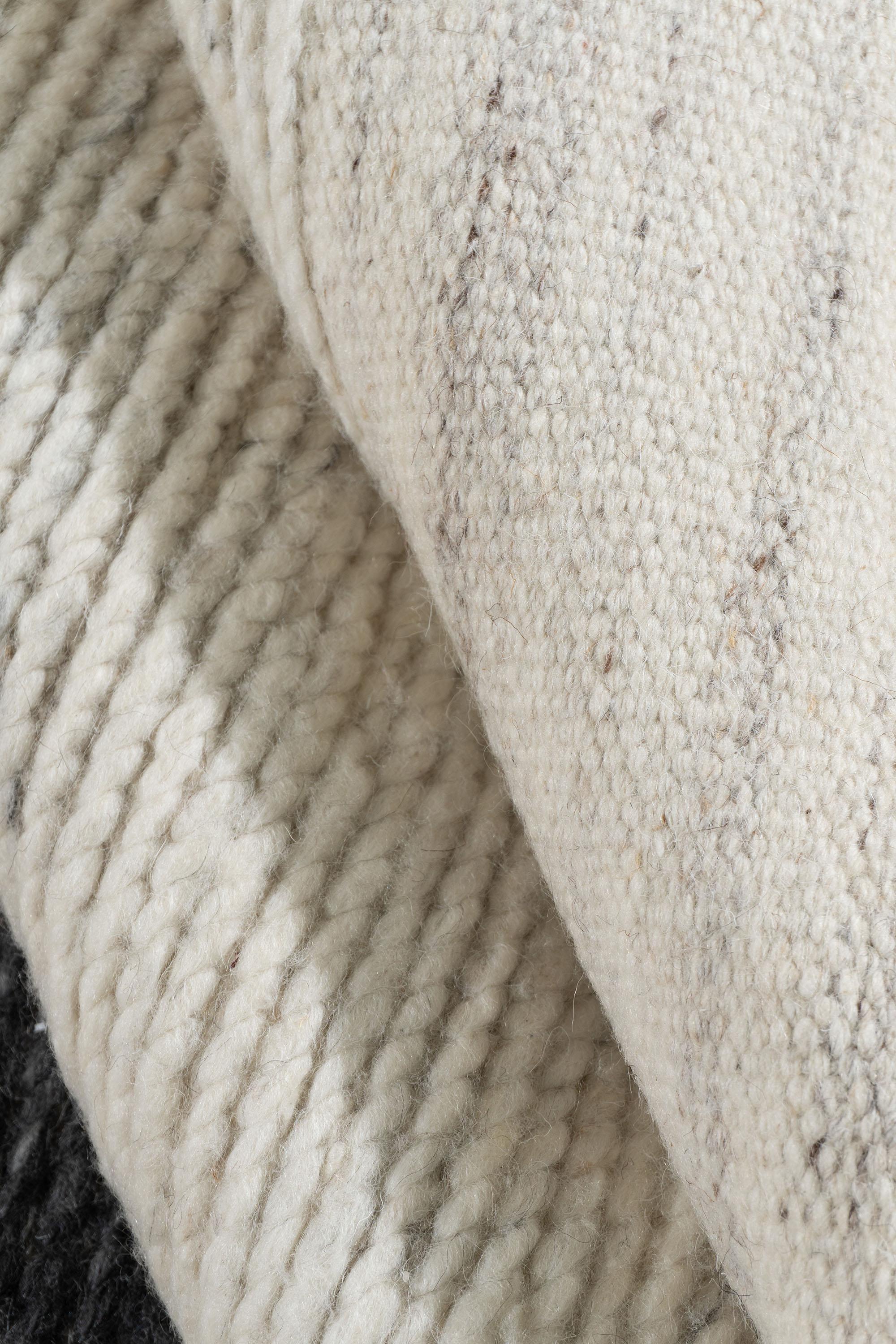 Abstrakter Flachgewebe-Wollteppich im Deko-Stil in Creme, 8' x 10' (21. Jahrhundert und zeitgenössisch) im Angebot
