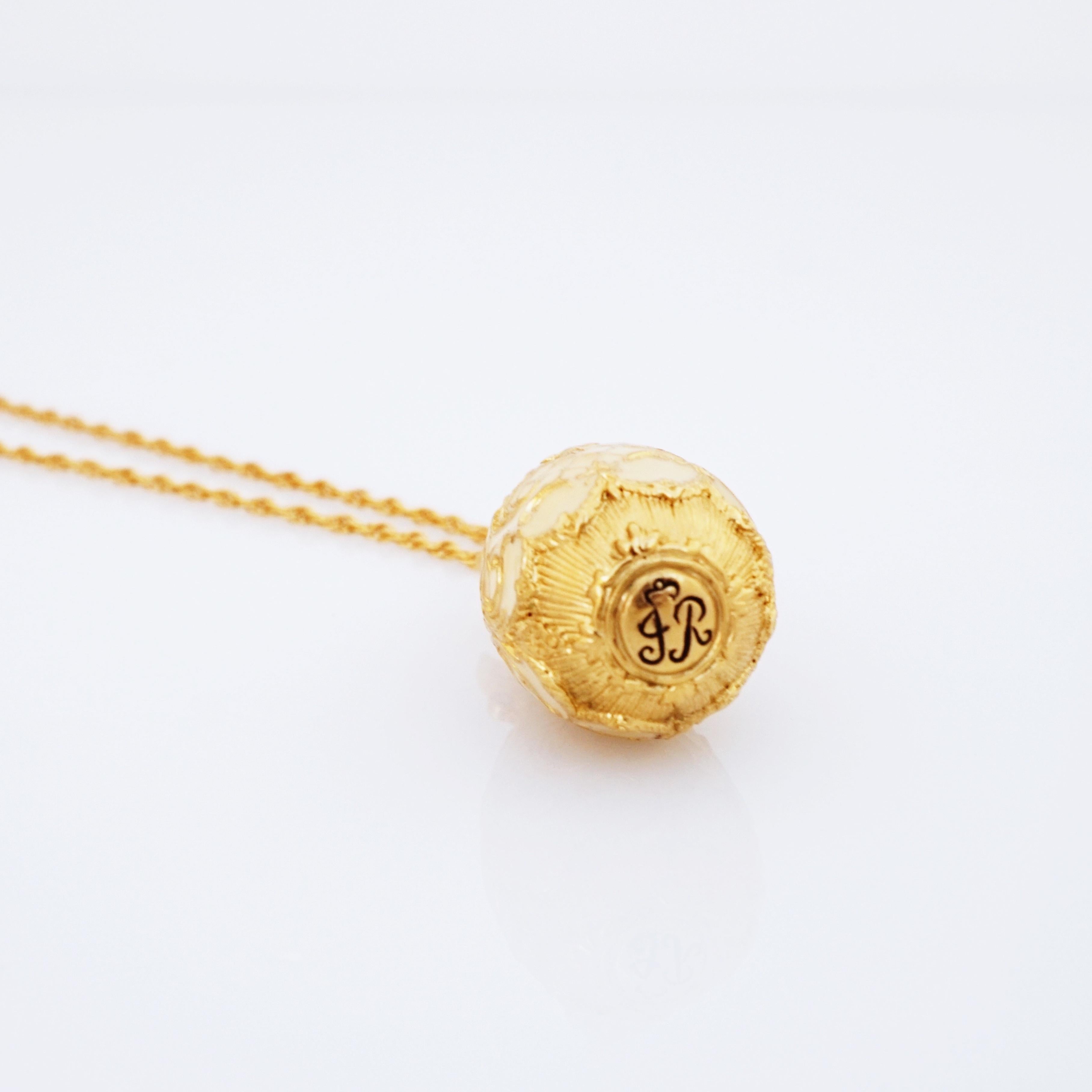 joan rivers egg necklace