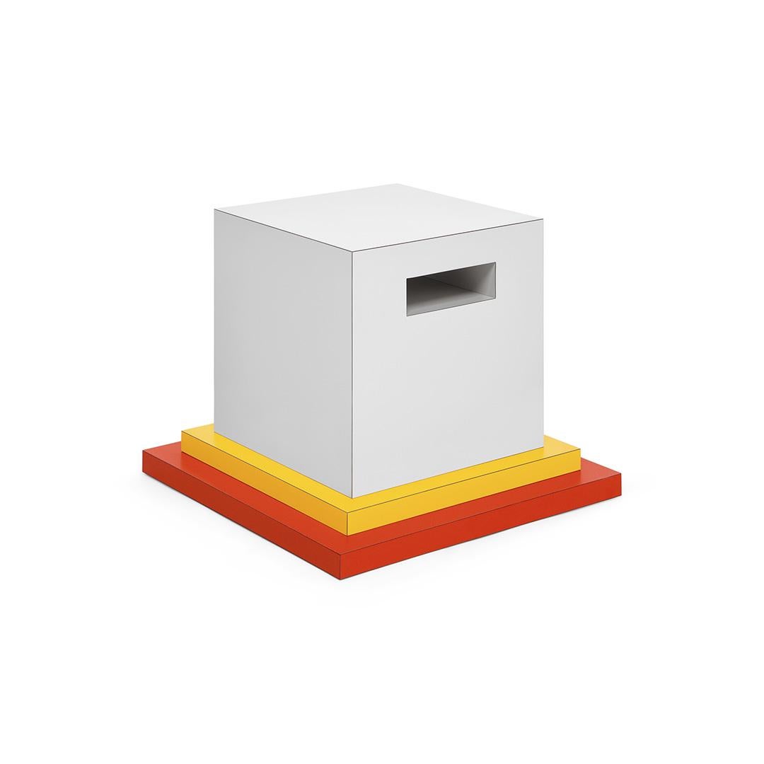 Cream End Table by Ettore Sottsass for Memphis Milano Collection In New Condition For Sale In La Morra, Cuneo