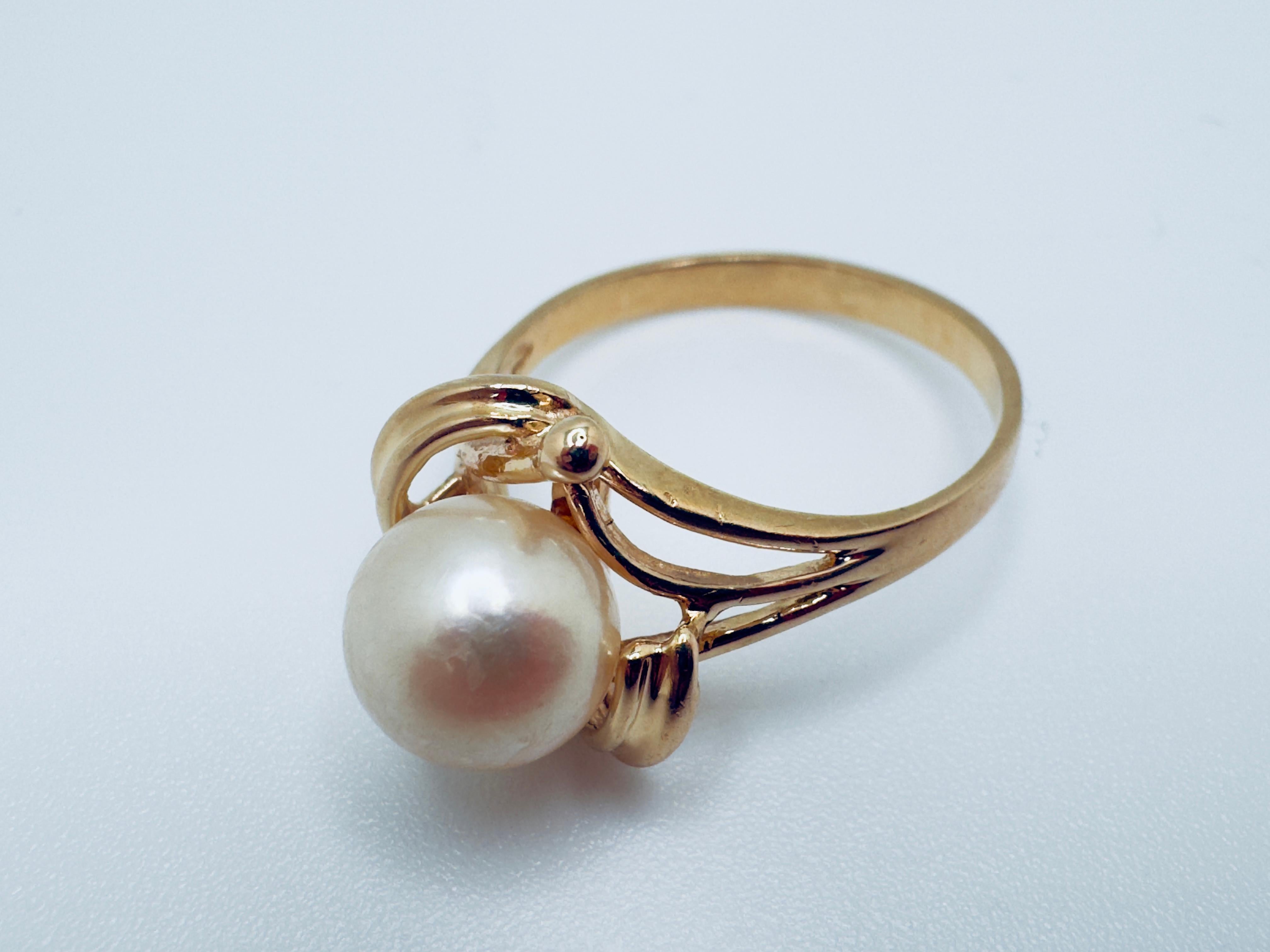 Bague en or 14K avec perles d'eau douce crème en vente 2